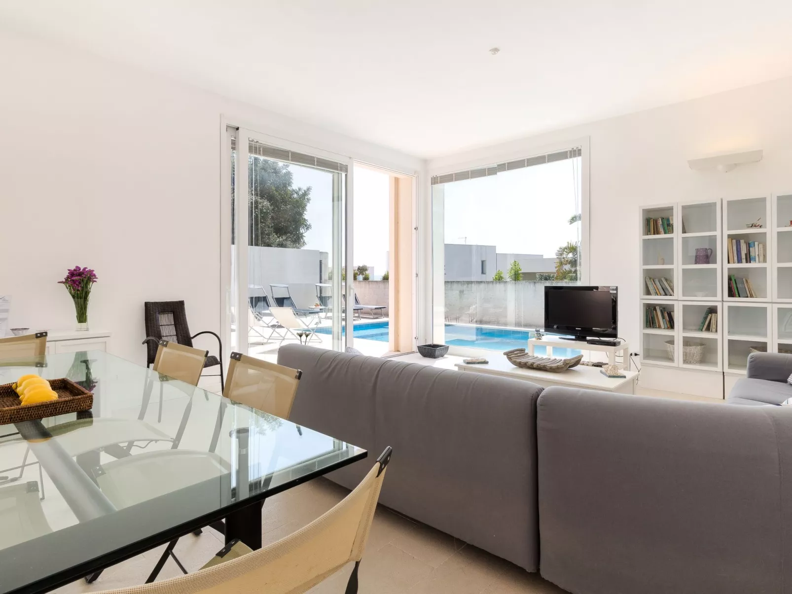 In Ragusa mit Möblierter Terrasse-Inside