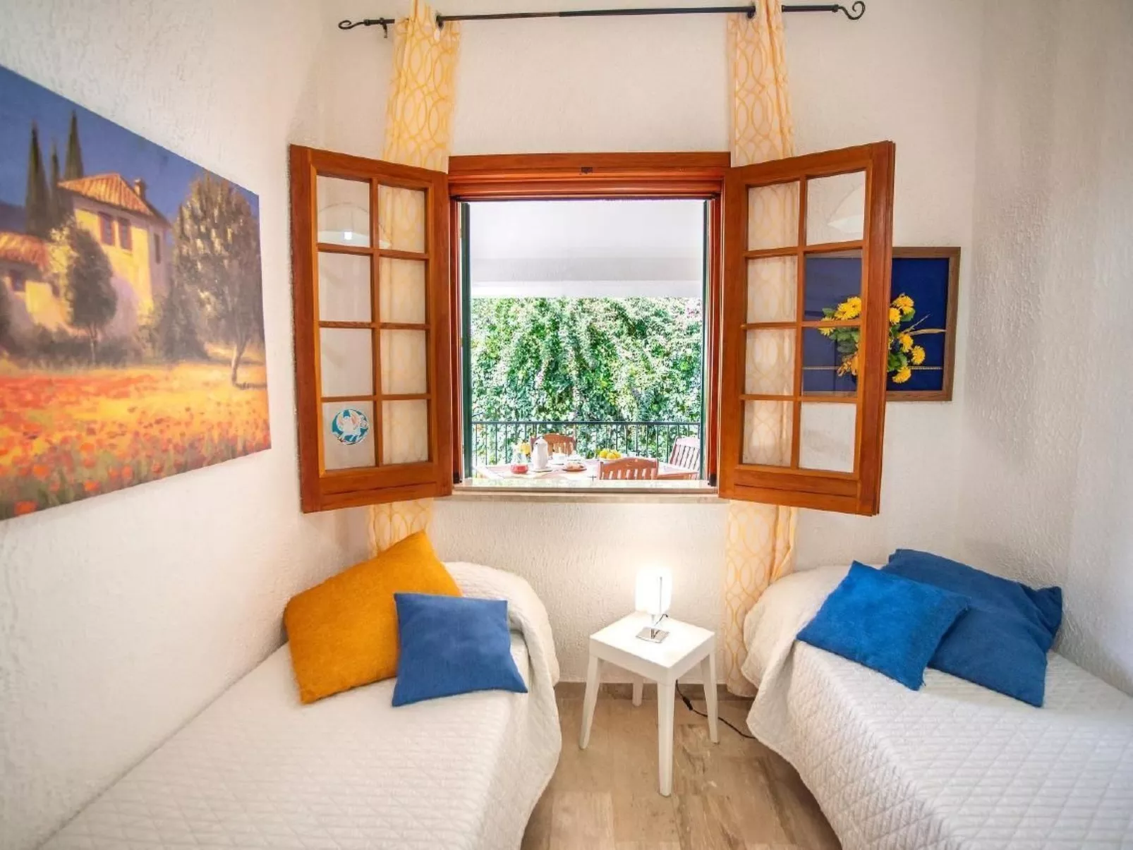 Ferienvilla "La Vela" mit Blick auf das Wasser-Inside