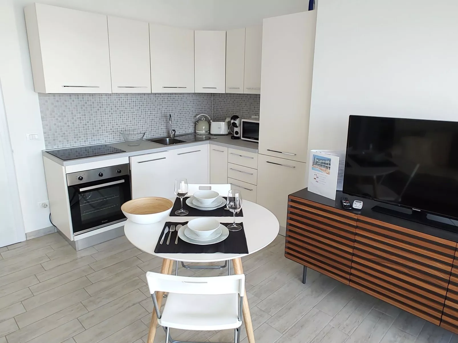 Wunderschönes Familienapartment mit Meerblick-Inside