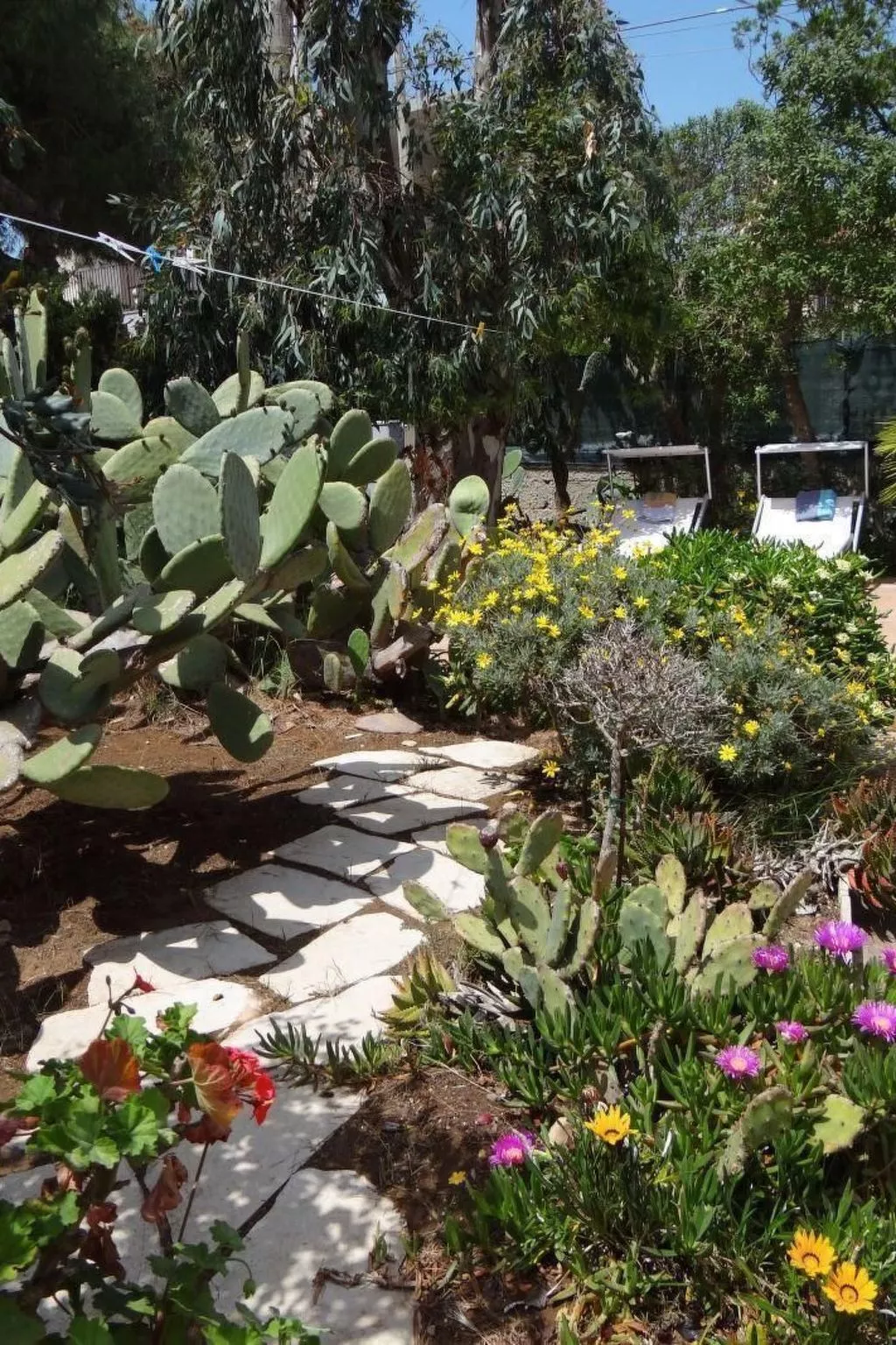 Kleines ruhiges Ferienhaus direkt am Meer-Outside