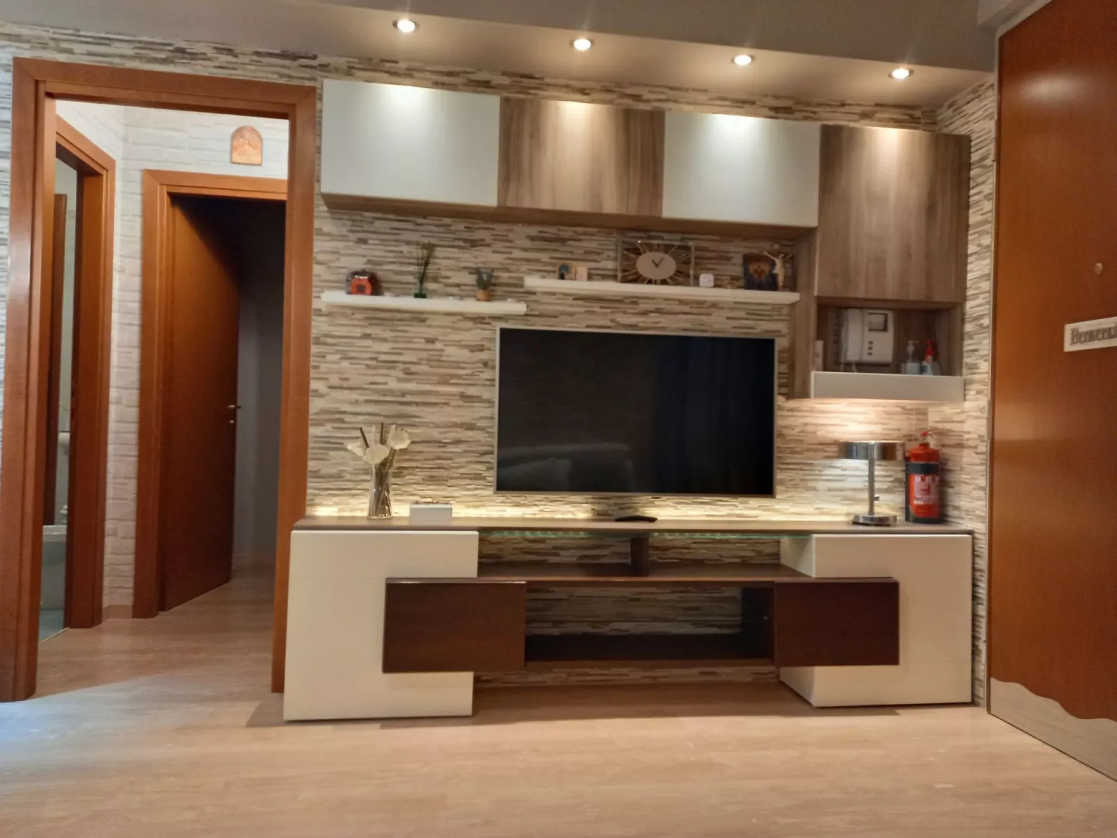 Stilvoller und gemütlicher Mini mit Garage-Inside