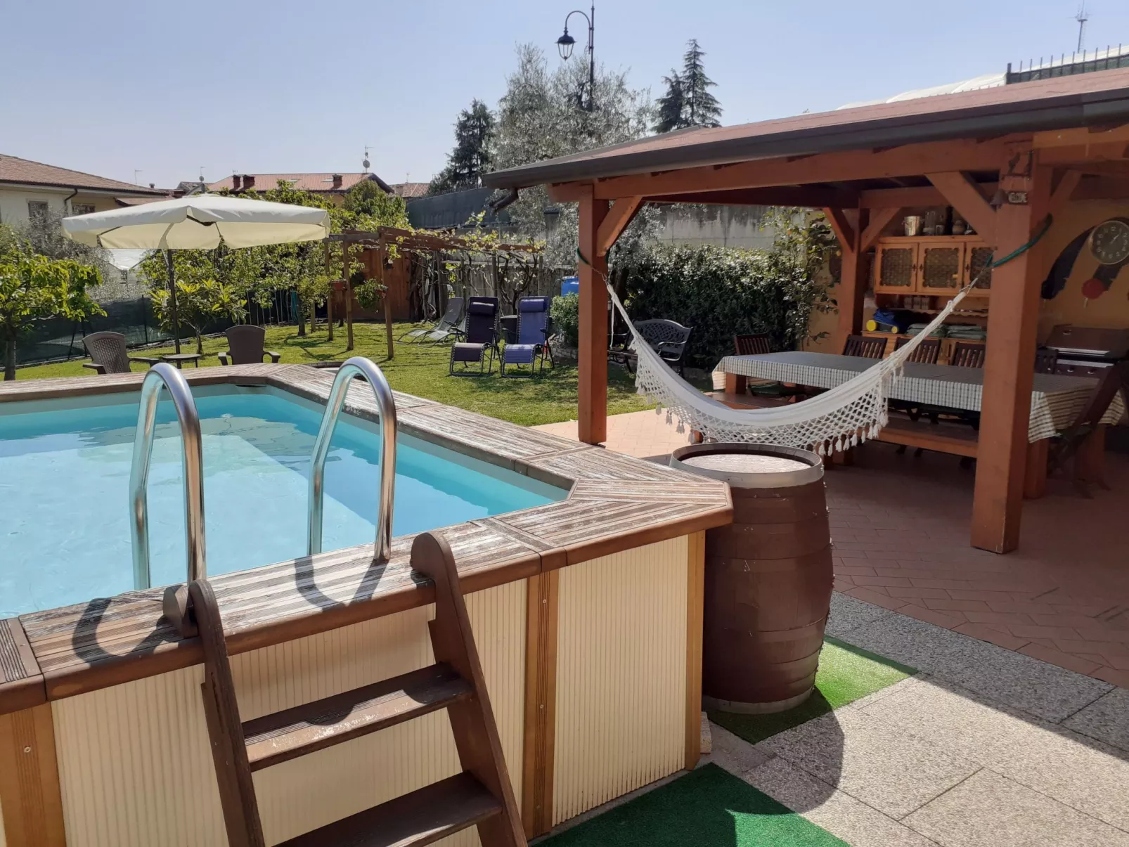 Appto. "Villa La Veranda" mit Garten und Pool-Outside