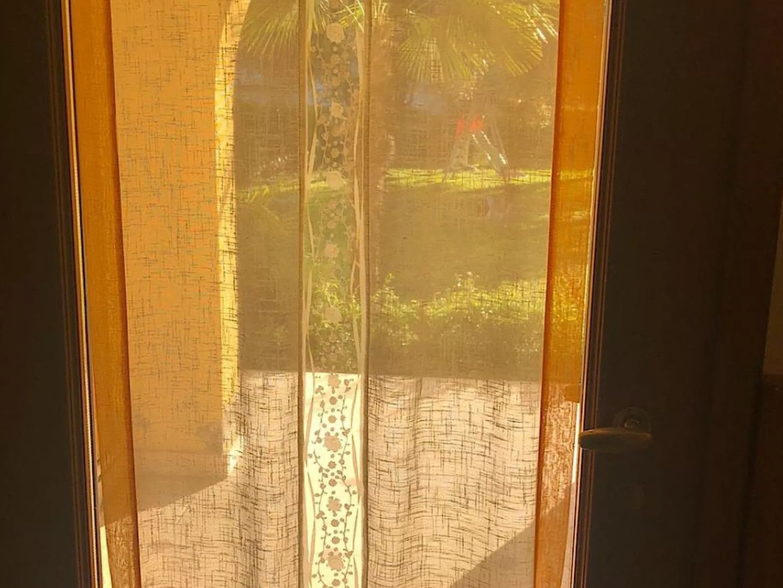 Wohnung mit Seeblick in Villa Elena-Dedans