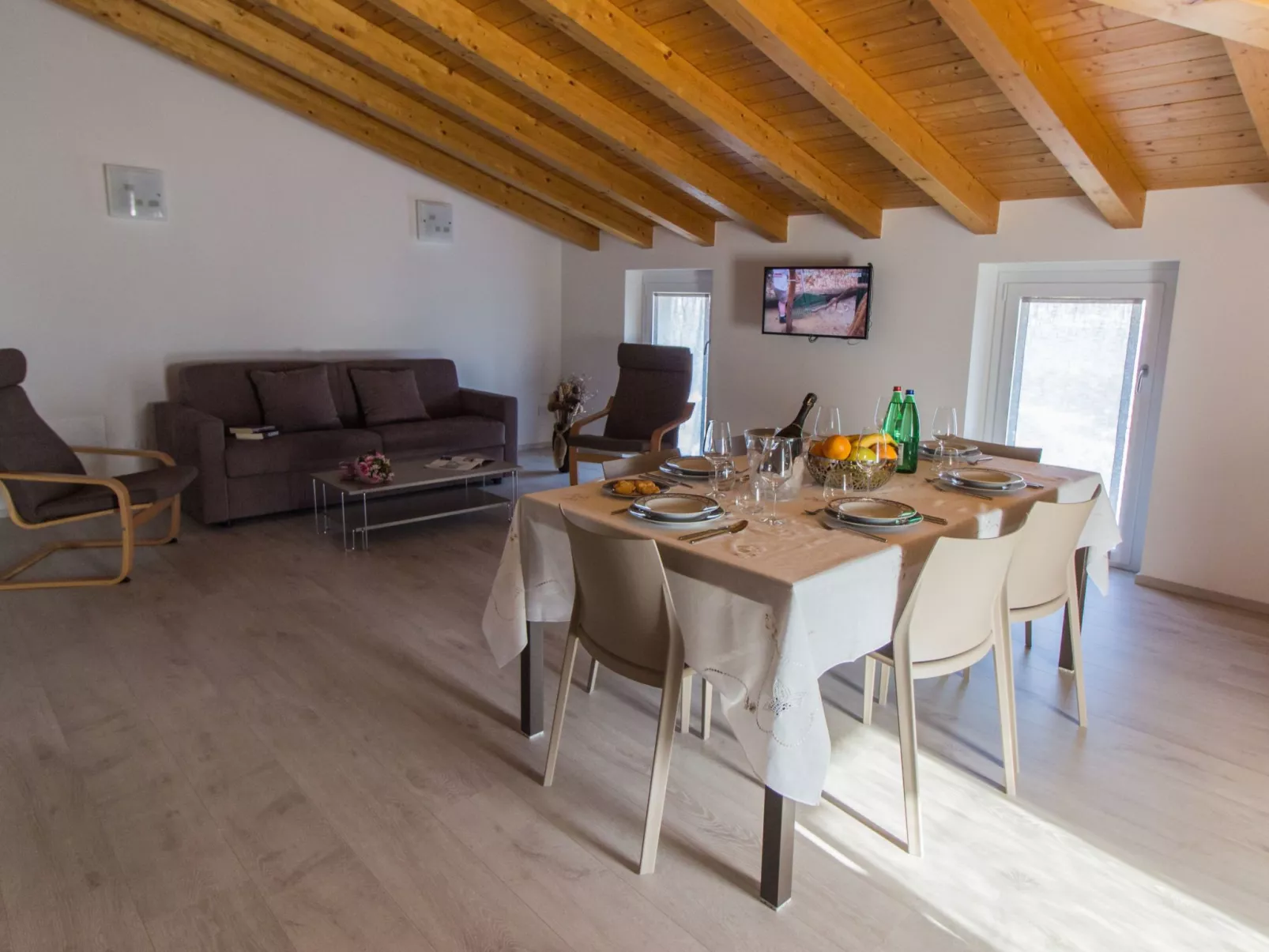 'Villa Perla del Lago-Drinnen