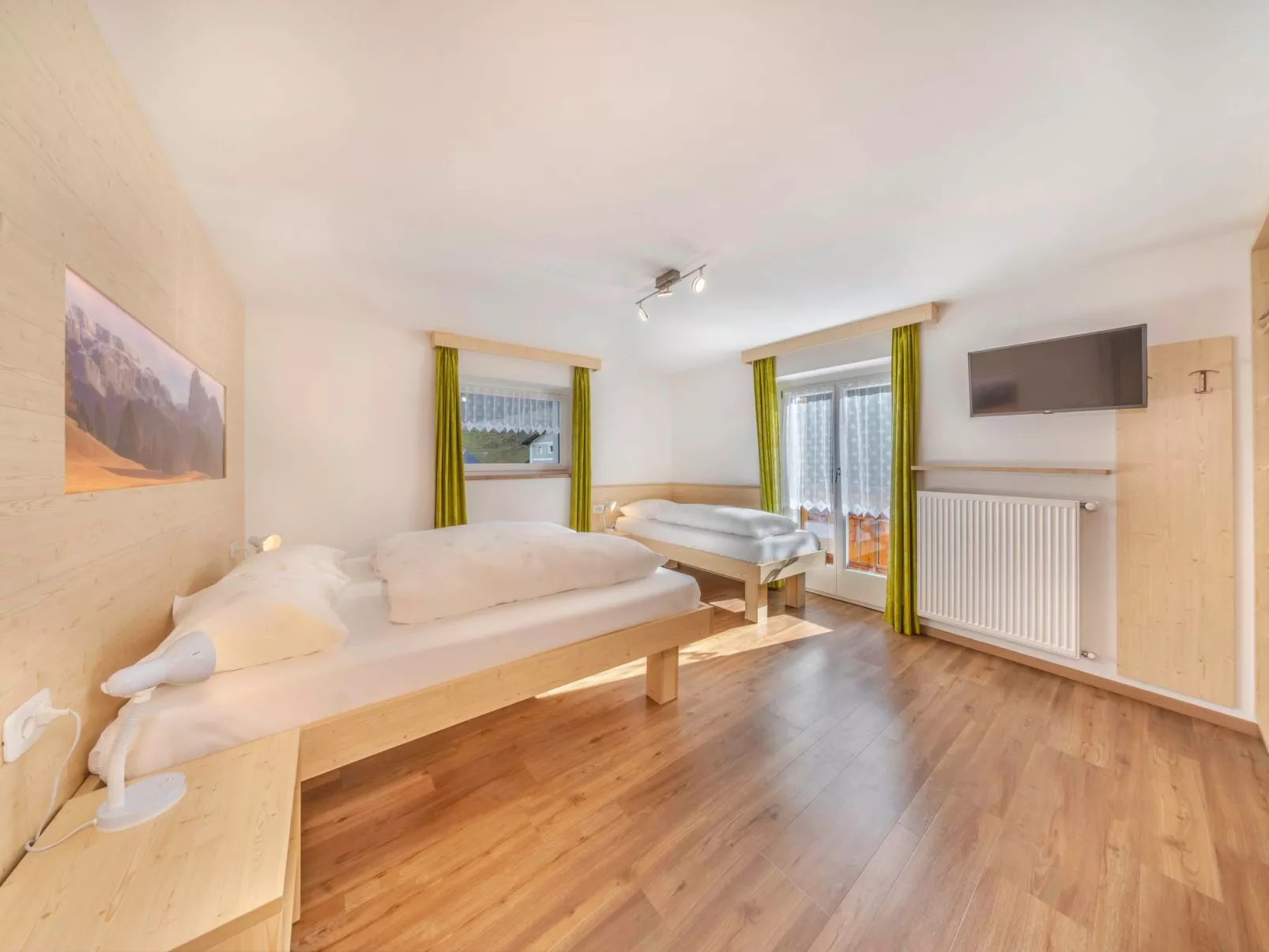 Dumbria Dolomites-Dedans