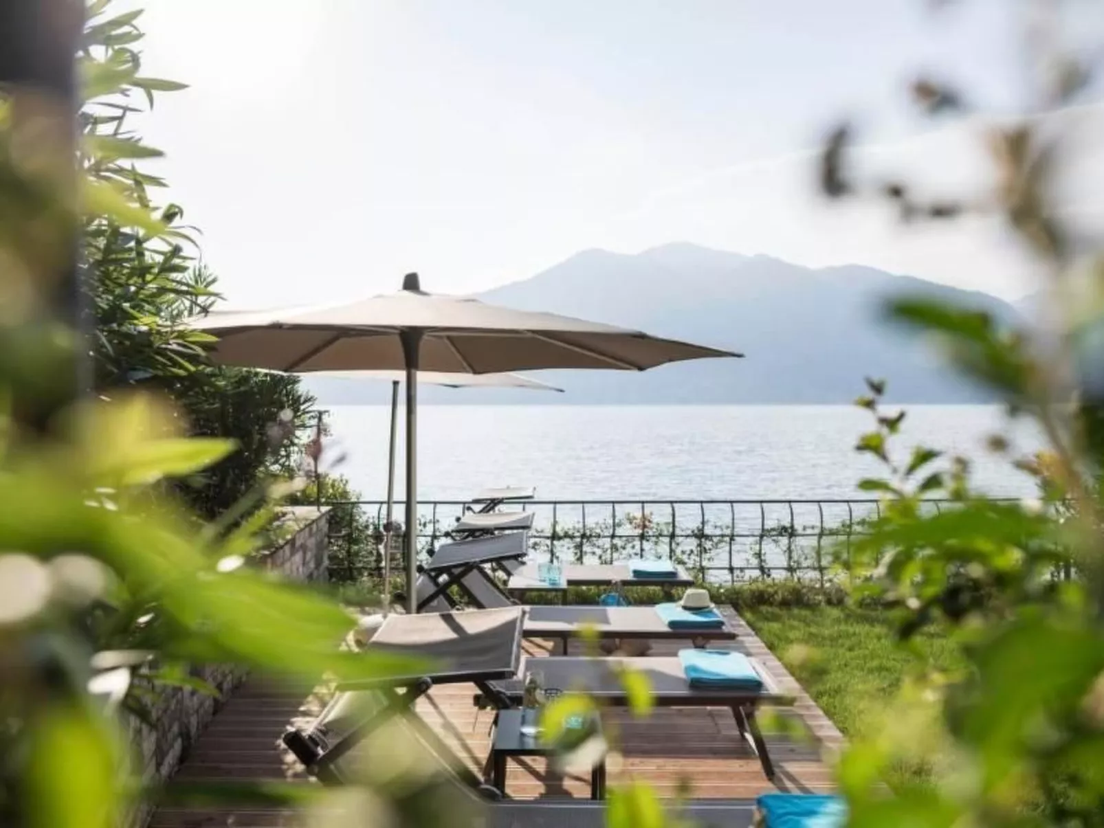 Luxusvilla am Gardasee mit privatem Badesteg-Image-tags.info