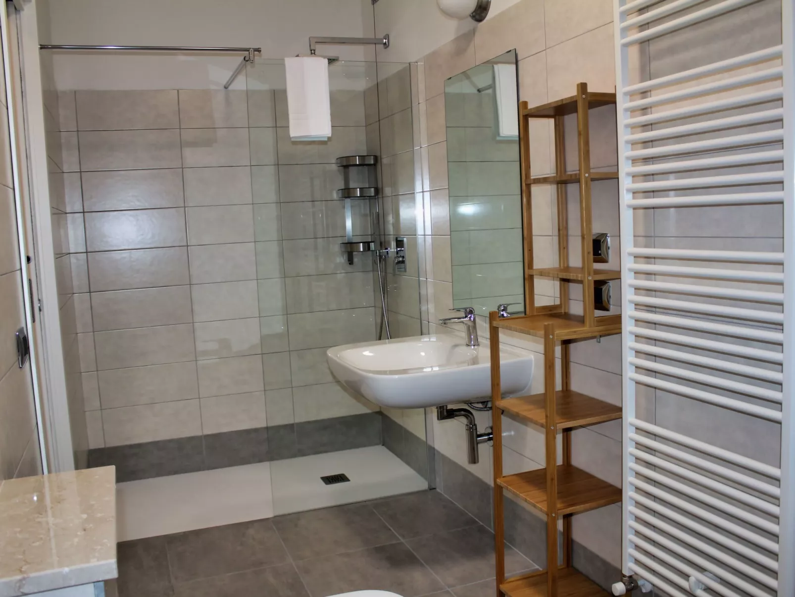 Charmante Wohnung in Solarolo mit Schwimmbad-Drinnen