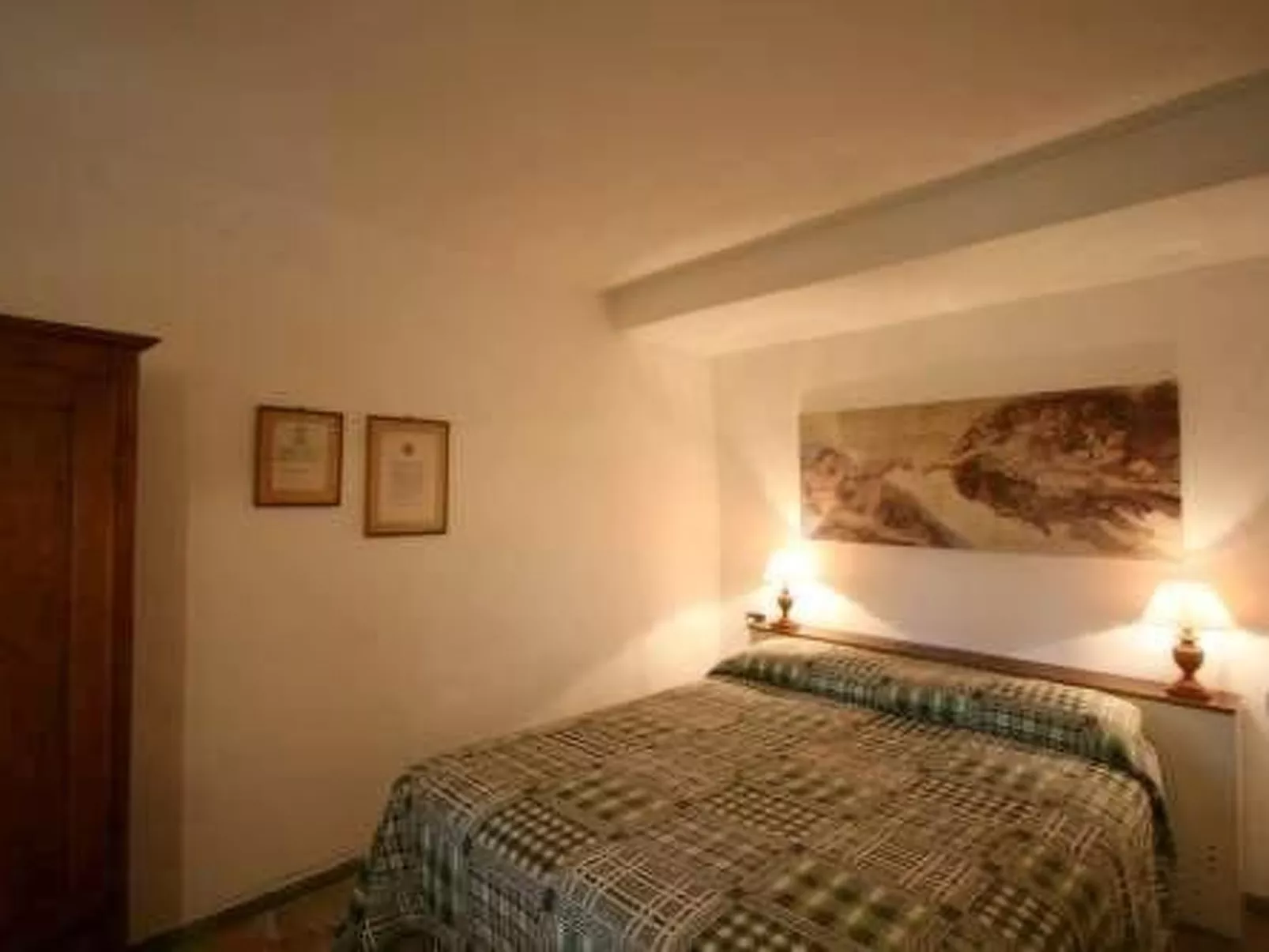 Villa Panzalla Kapelle-Inside