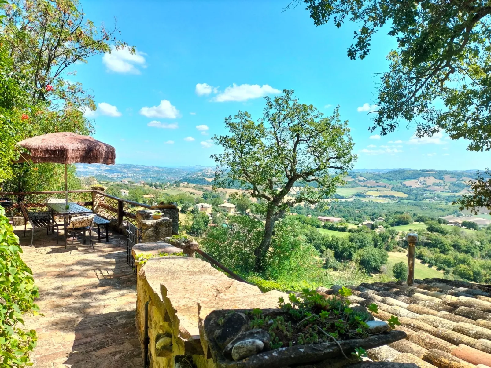 Charmantes Bauernhaus in Penna San Giovanni-Dehors