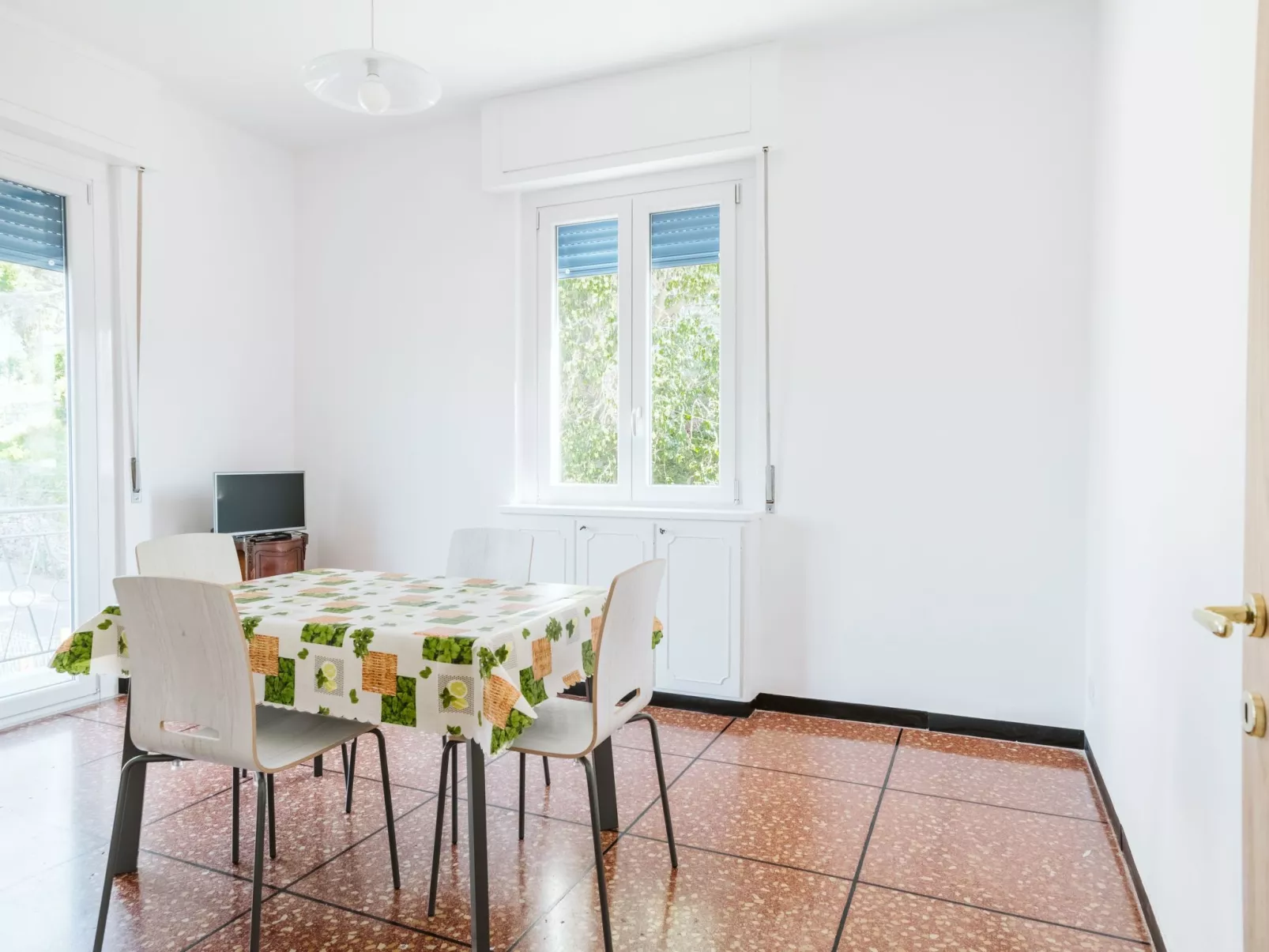 AlCastellino-Drinnen