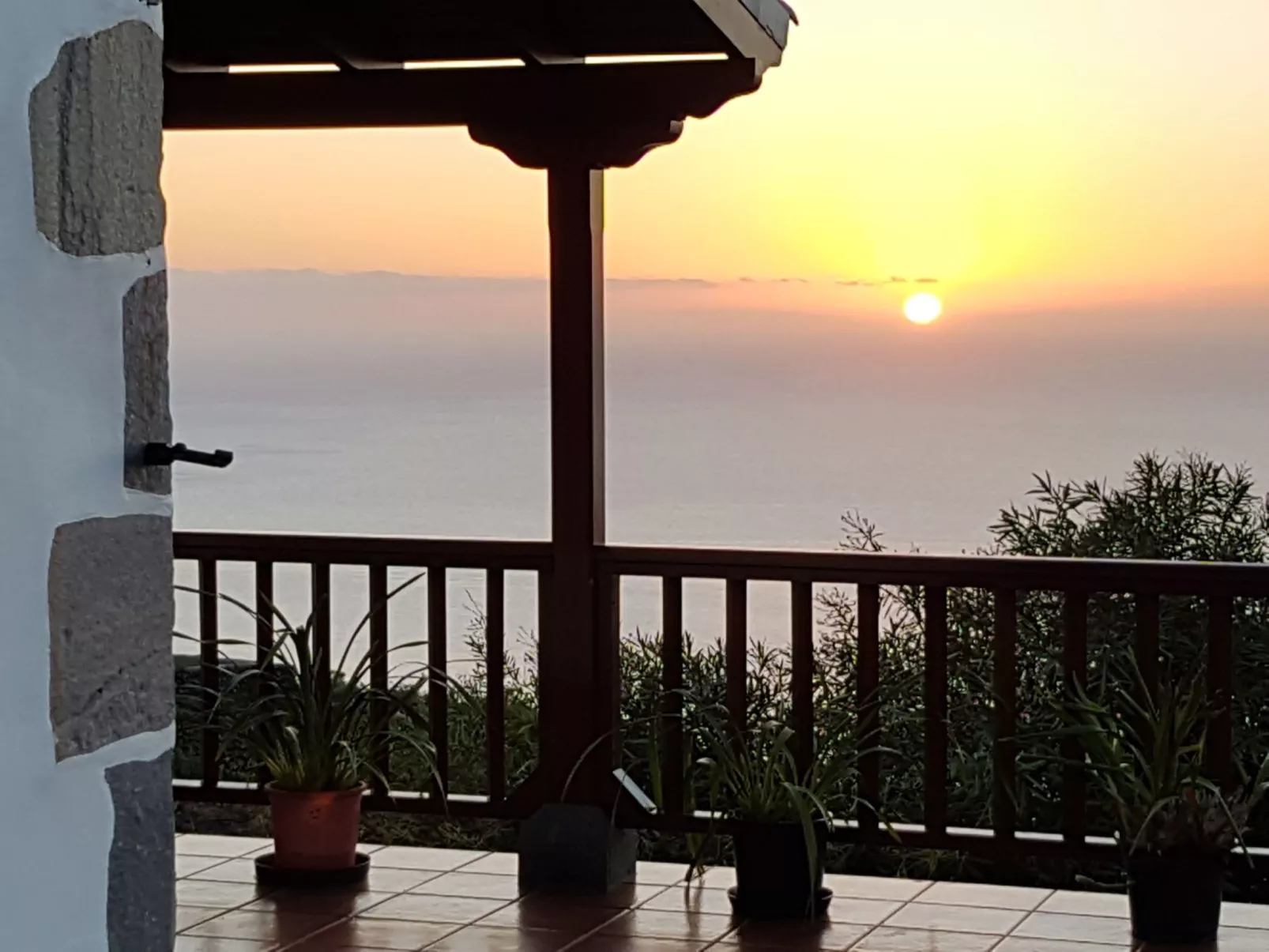 Mit Garten und wunderbarer Aussicht-Outside