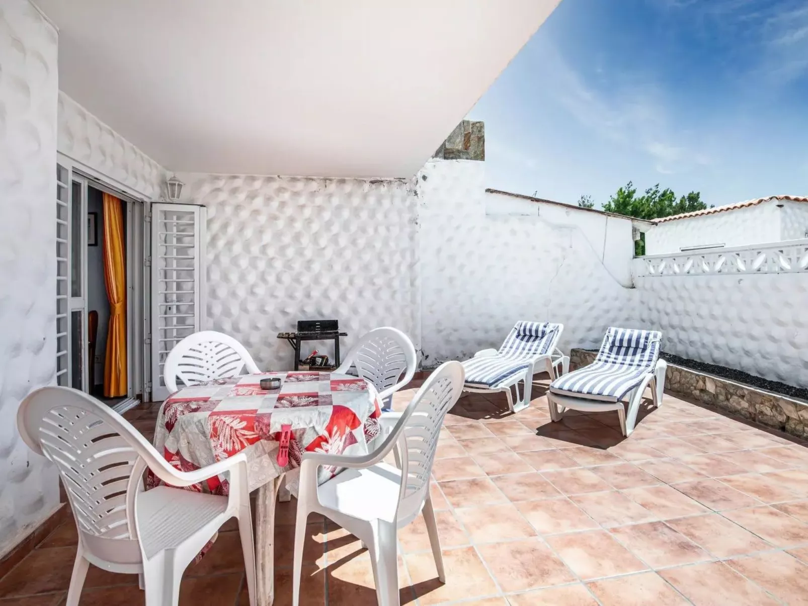 Schöne Wohnung mit Terrasse in Costa Calma-Outside