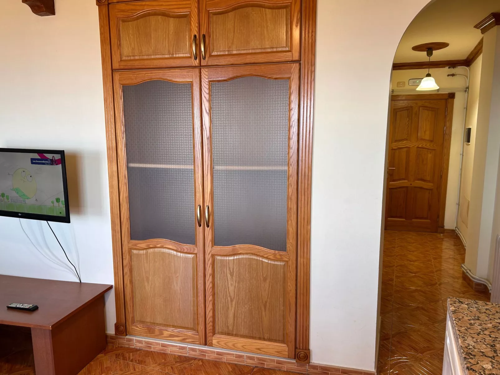 Apartment mit Balkon und Meerblick-Drinnen