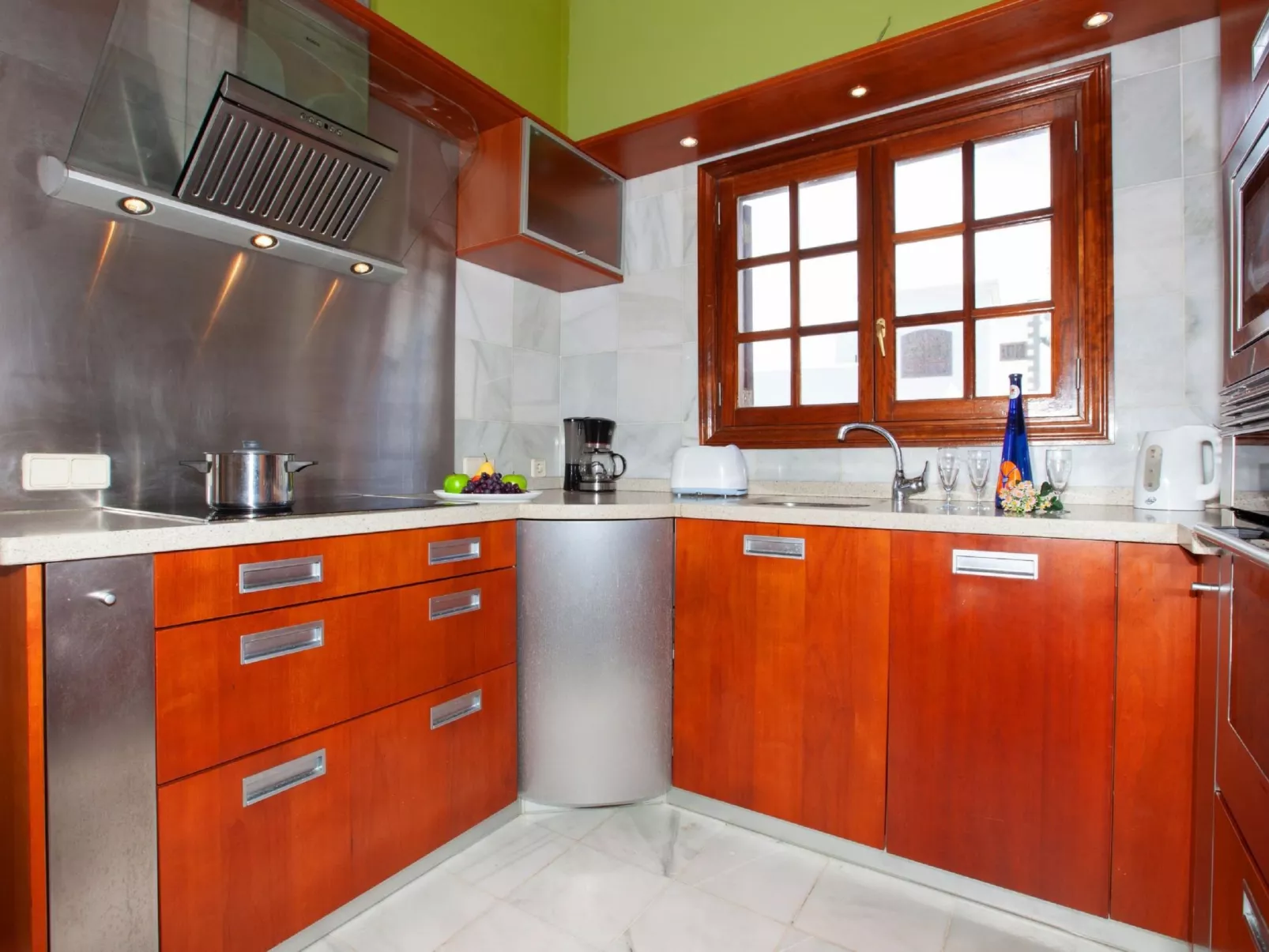 Wunderschöne, umweltfreundliche Villa am Meer-Drinnen