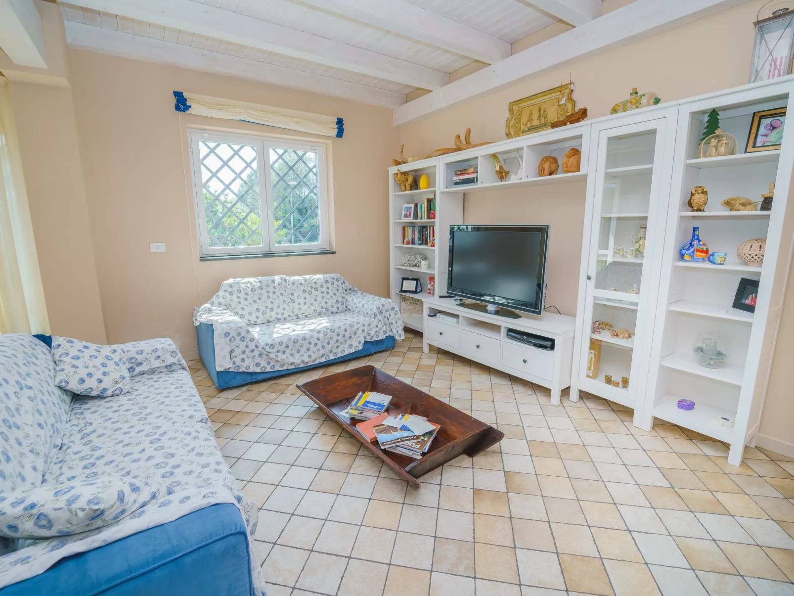 Villa delle Pomelie-Image-tags.info