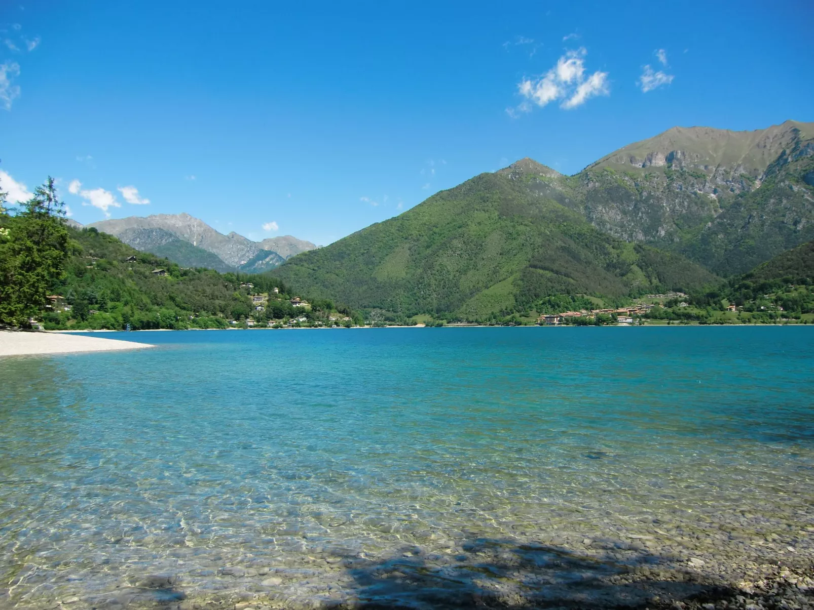 Wohnung im ersten Stock mit schönem Seeblick-Outside