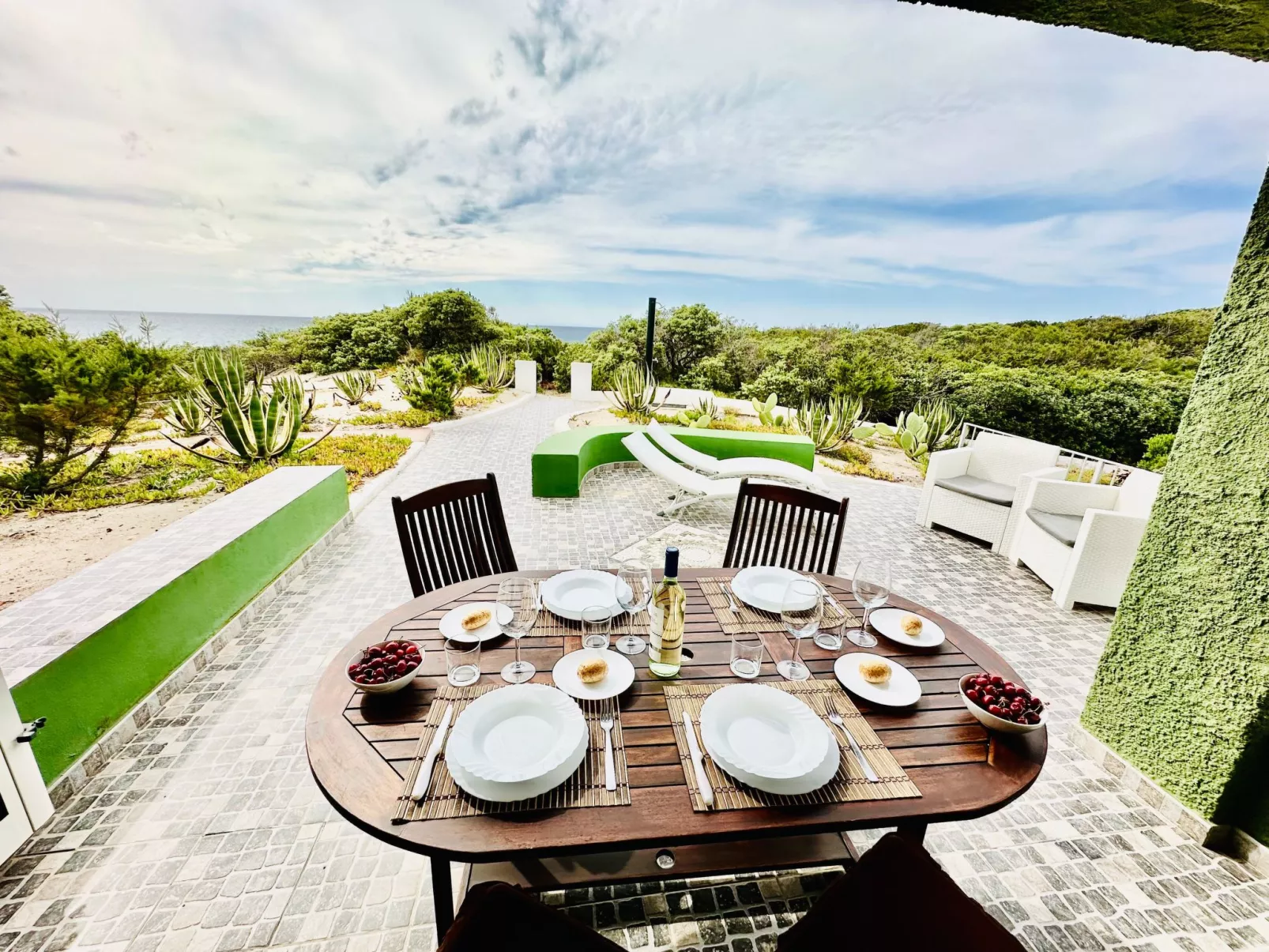 'Villa verde' in Strandnähe-Dehors