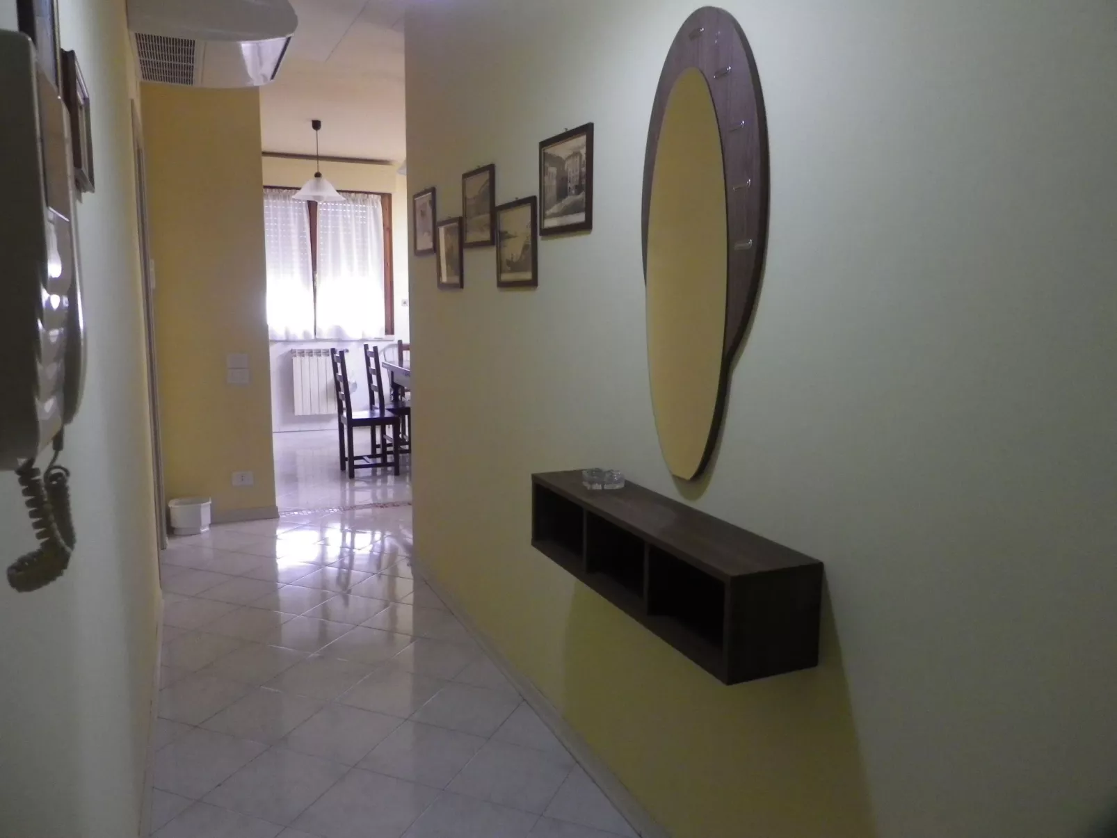 Wohnung 'La Terrazza' mit Terrasse-Drinnen