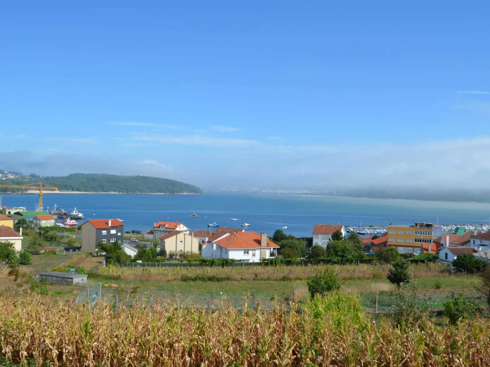 In Outes mit Sonniger Terrasse und Meerblick-Outside