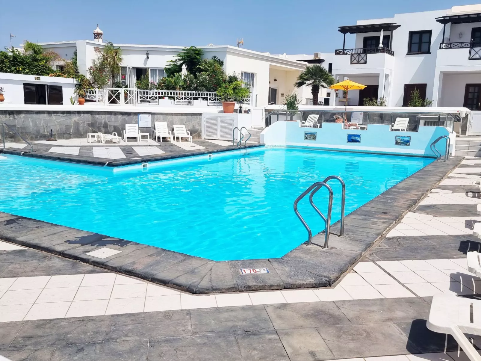 In Playa Honda mit Möblierter Terrasse-Draußen