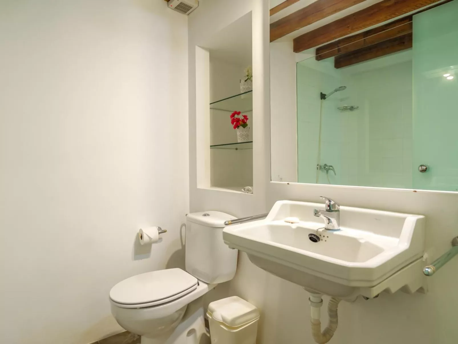 Beeindruckende Villa mit Meerblick und Schwimmbad-Image-tags.info