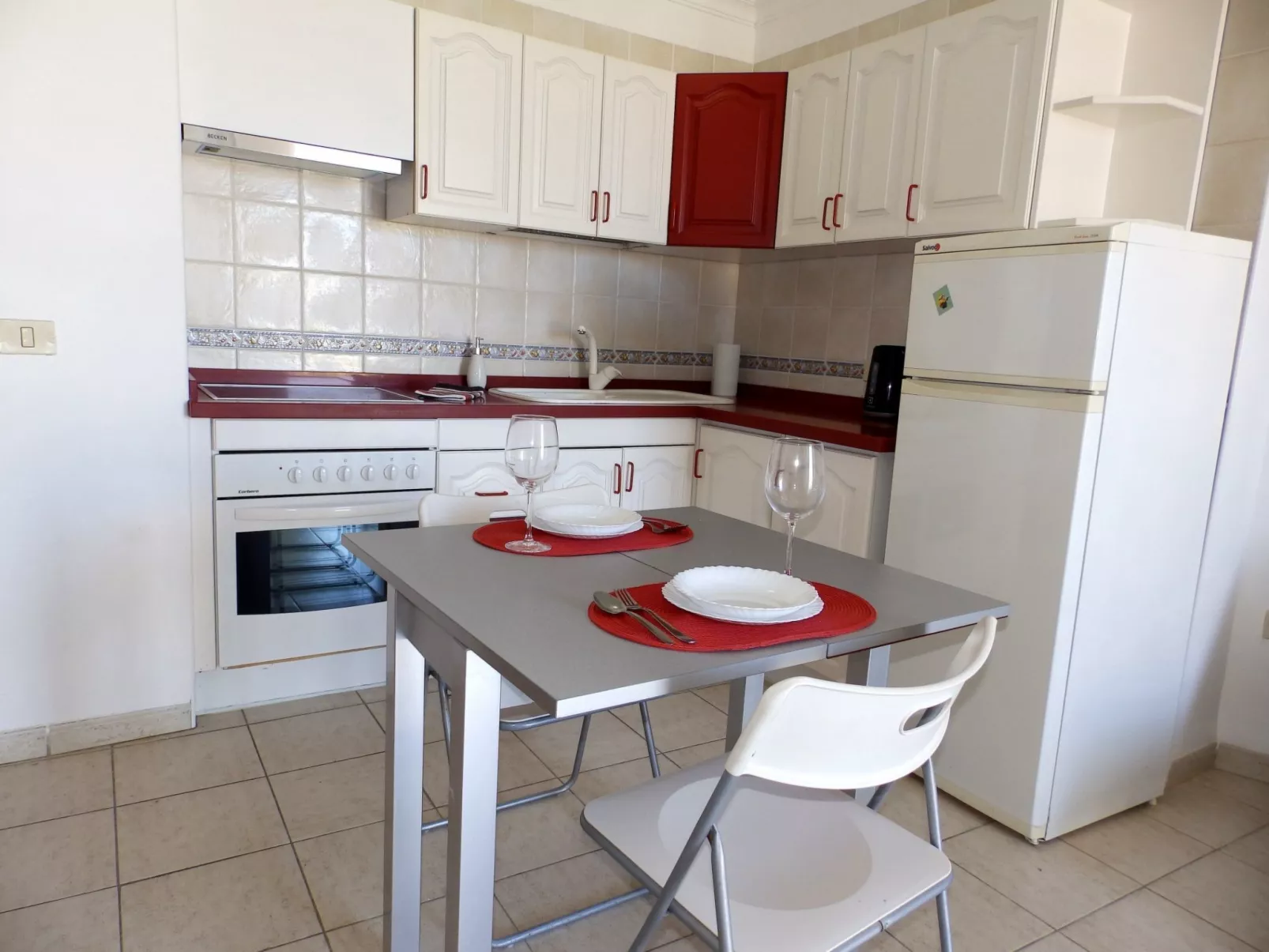 "Cañaveral Medano".-Inside