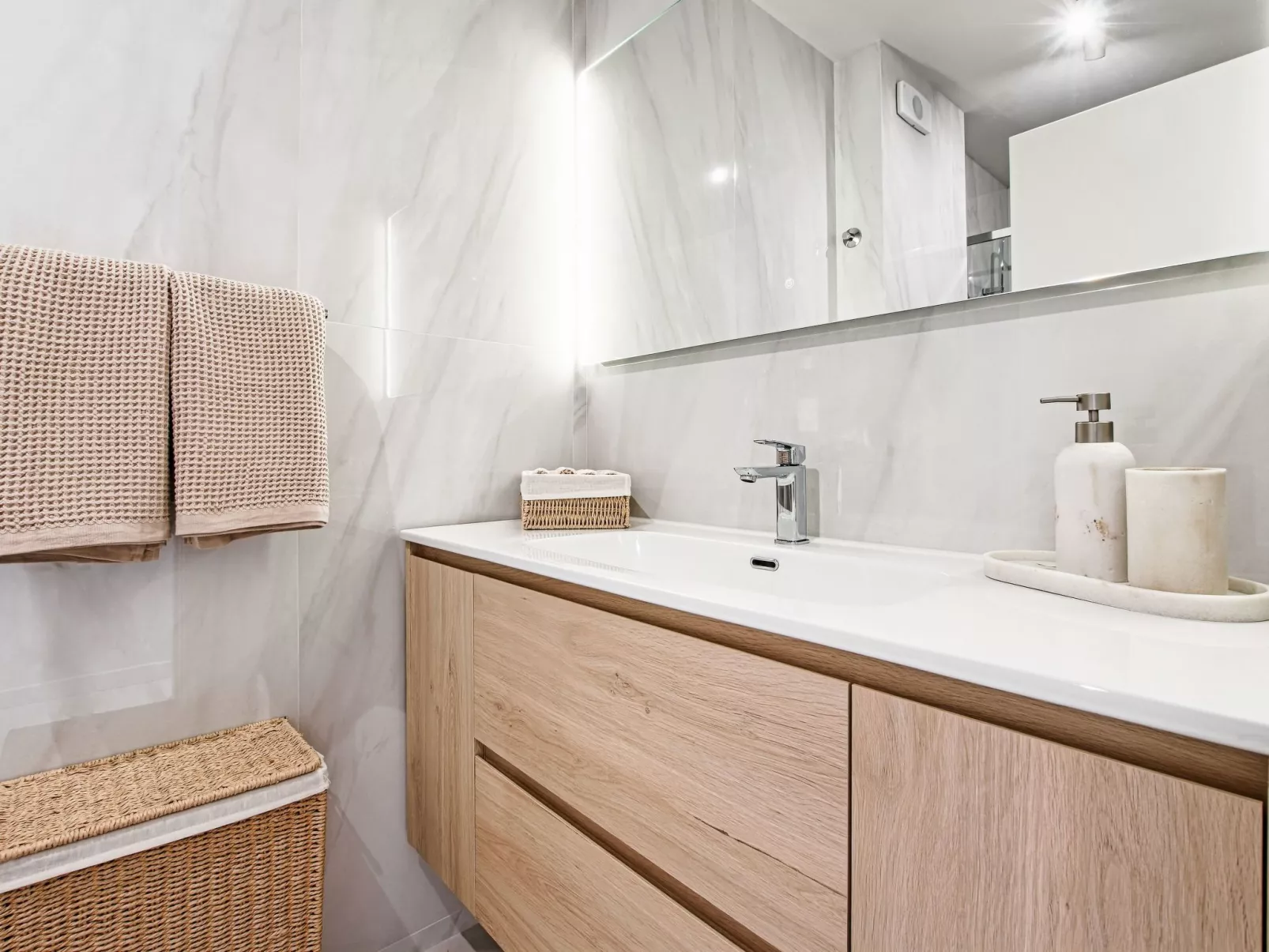 "Designer Oasis"-Drinnen