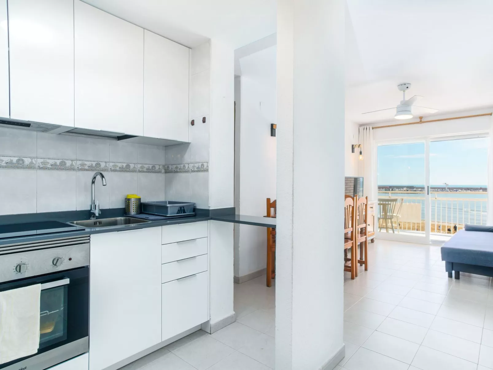 Forner Apartments - Mit Meerblick-Drinnen