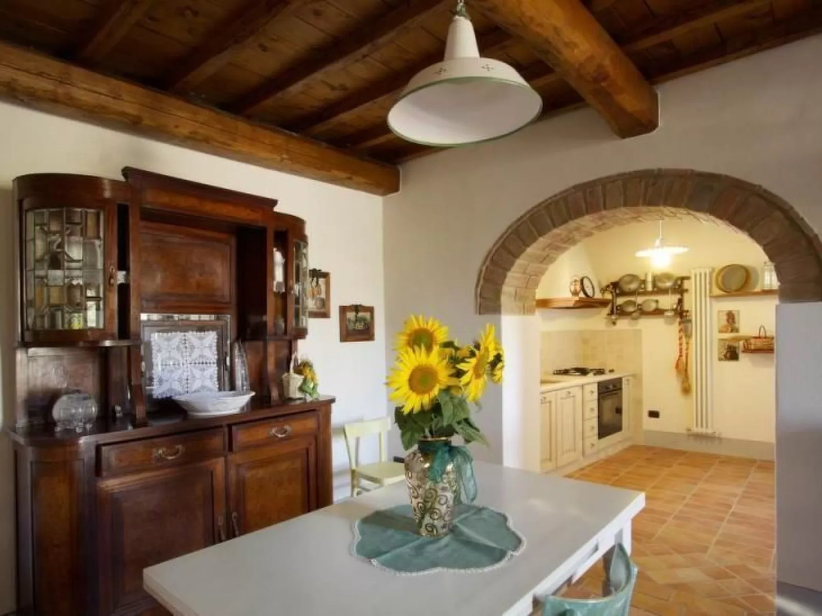 Schönes Ferienhaus in Gambassi Terme mit Privatem Pool-Dedans