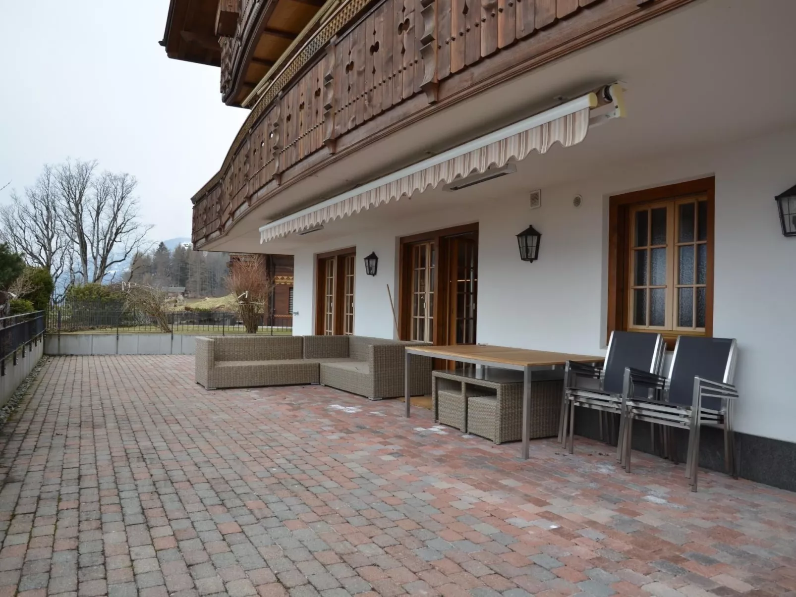 Apartment Paradise-Inside