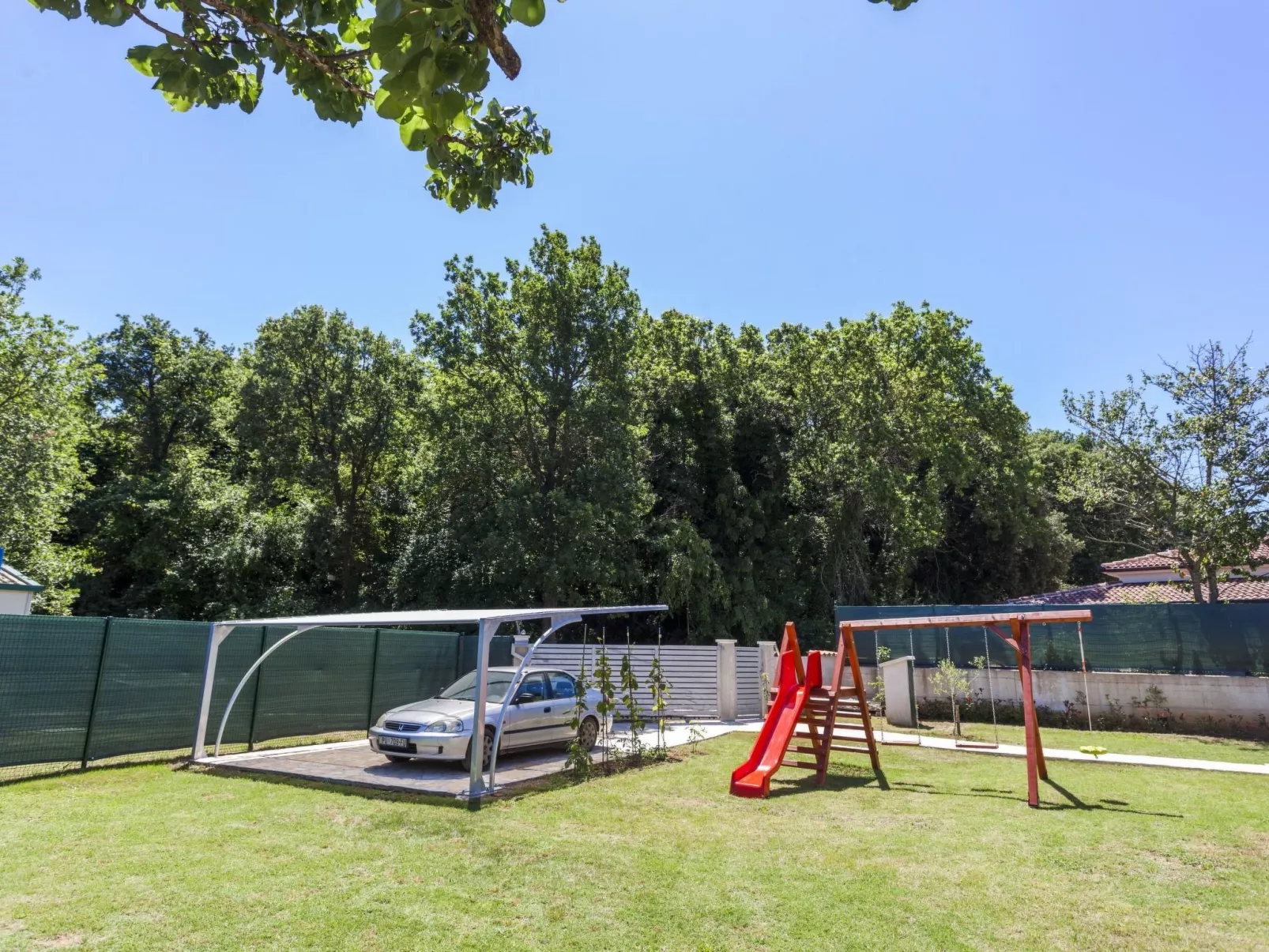 In Vintijan mit Großem Whirlpool-Outside