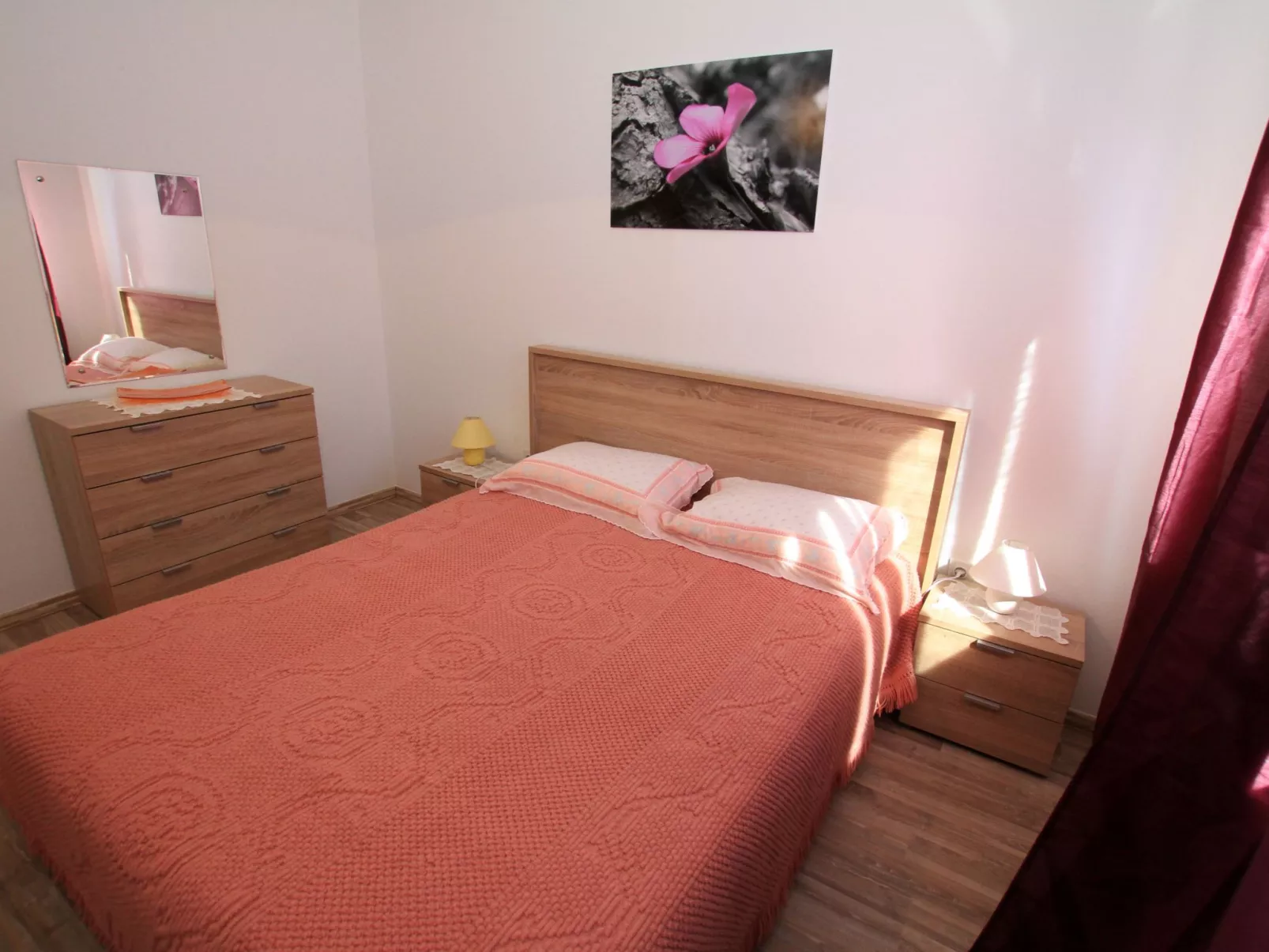 Mit Terrasse-Drinnen