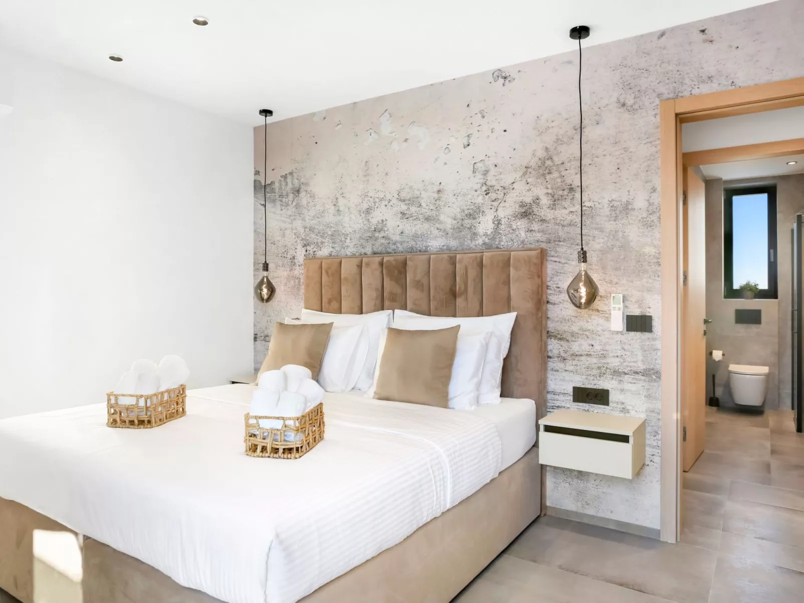 Fly Room - A1-Inside