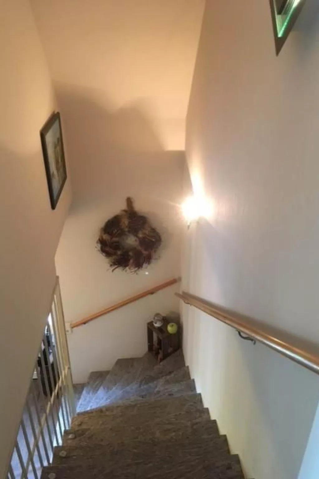 Modernisierte Ferienwohnung mit Balkon-Dedans