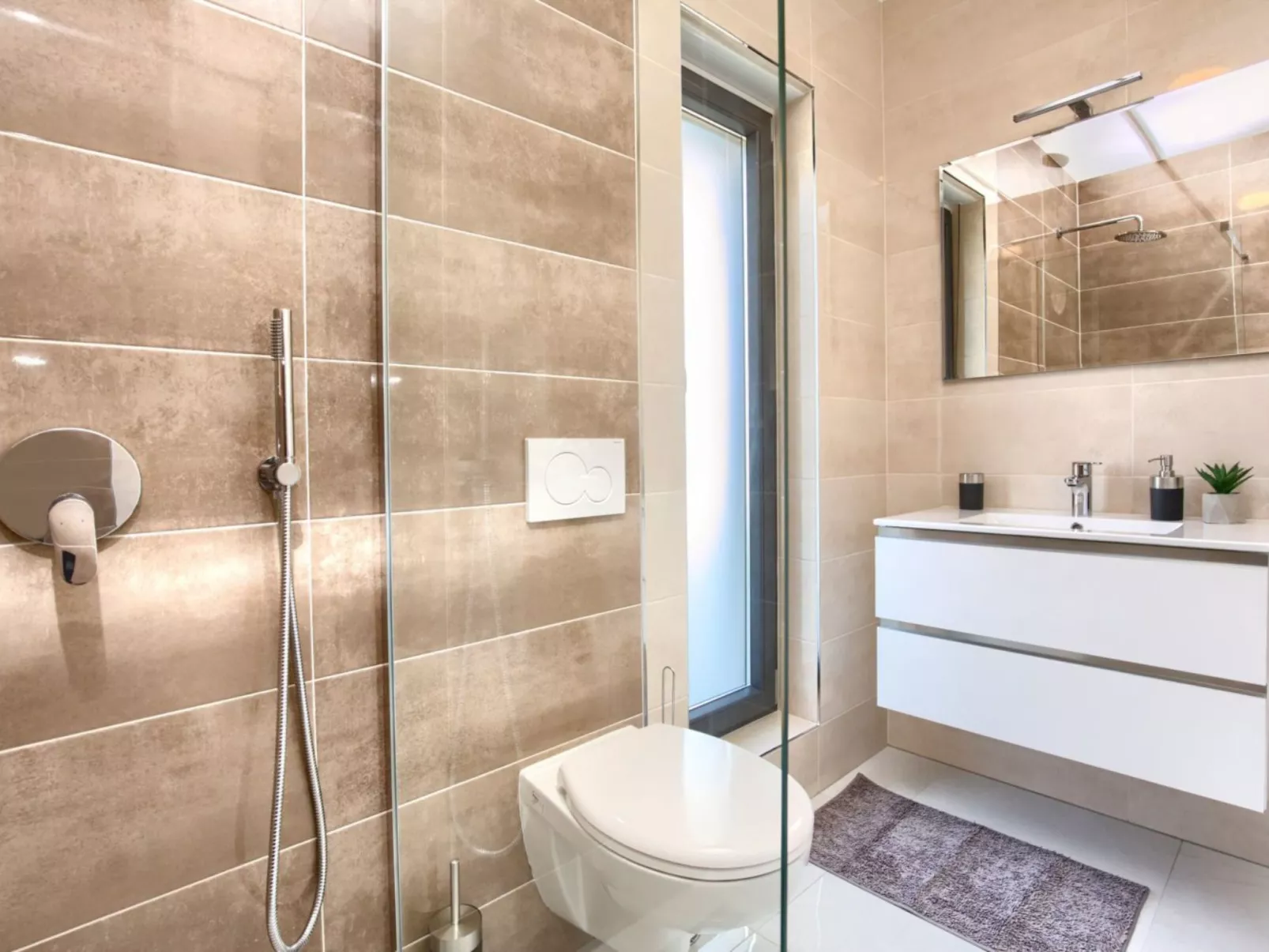 Villa Delfin mit Pool-Dedans