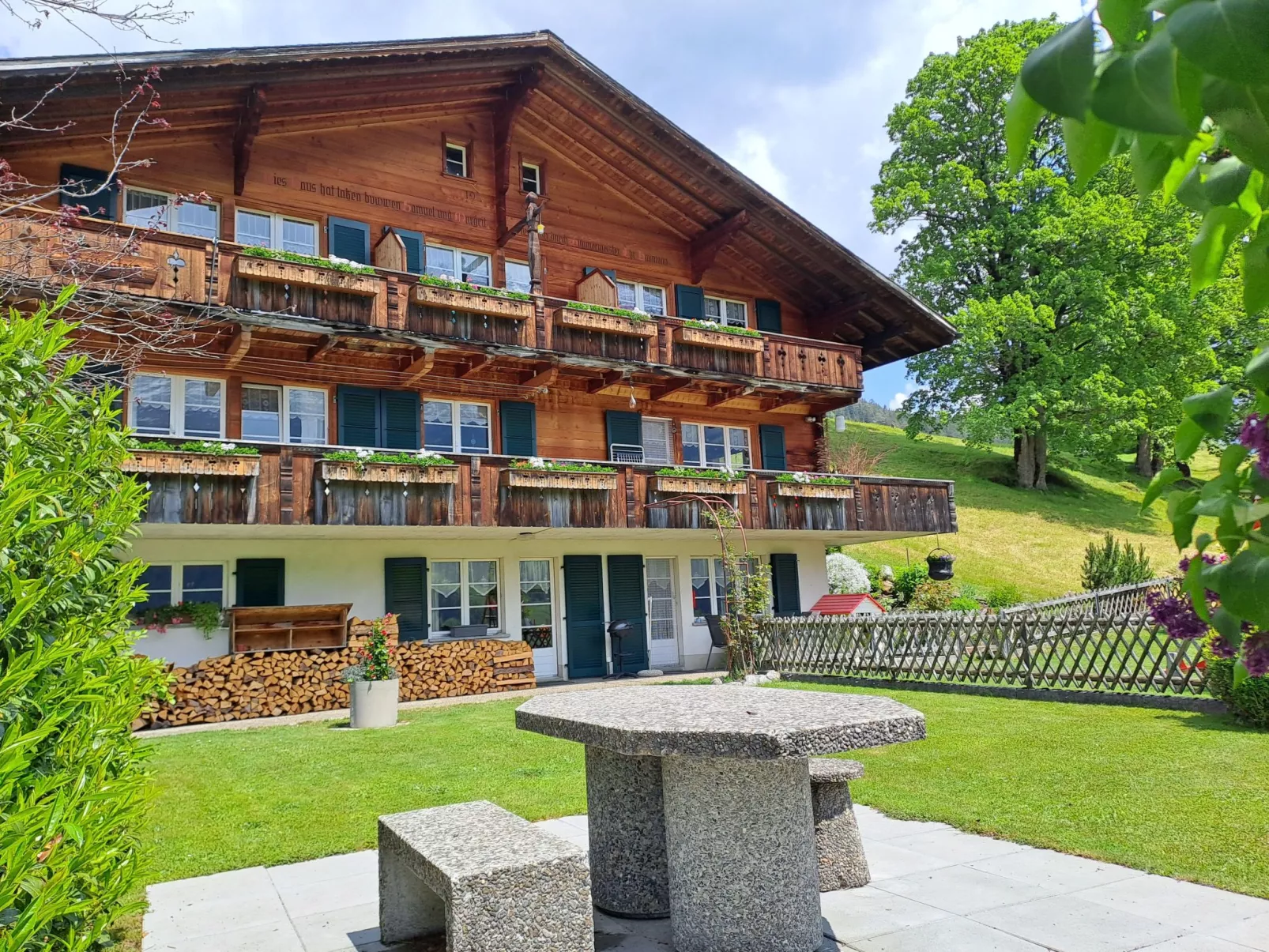 Chalet Burgstein-Draußen