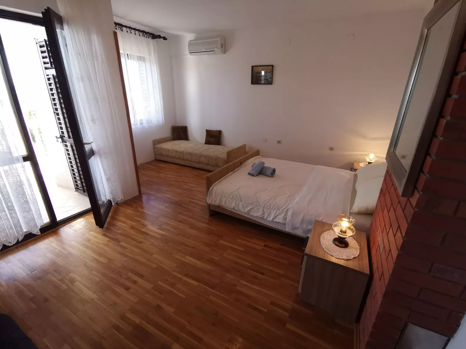 Wohnung für 4 Personen mit Balkon-Dedans