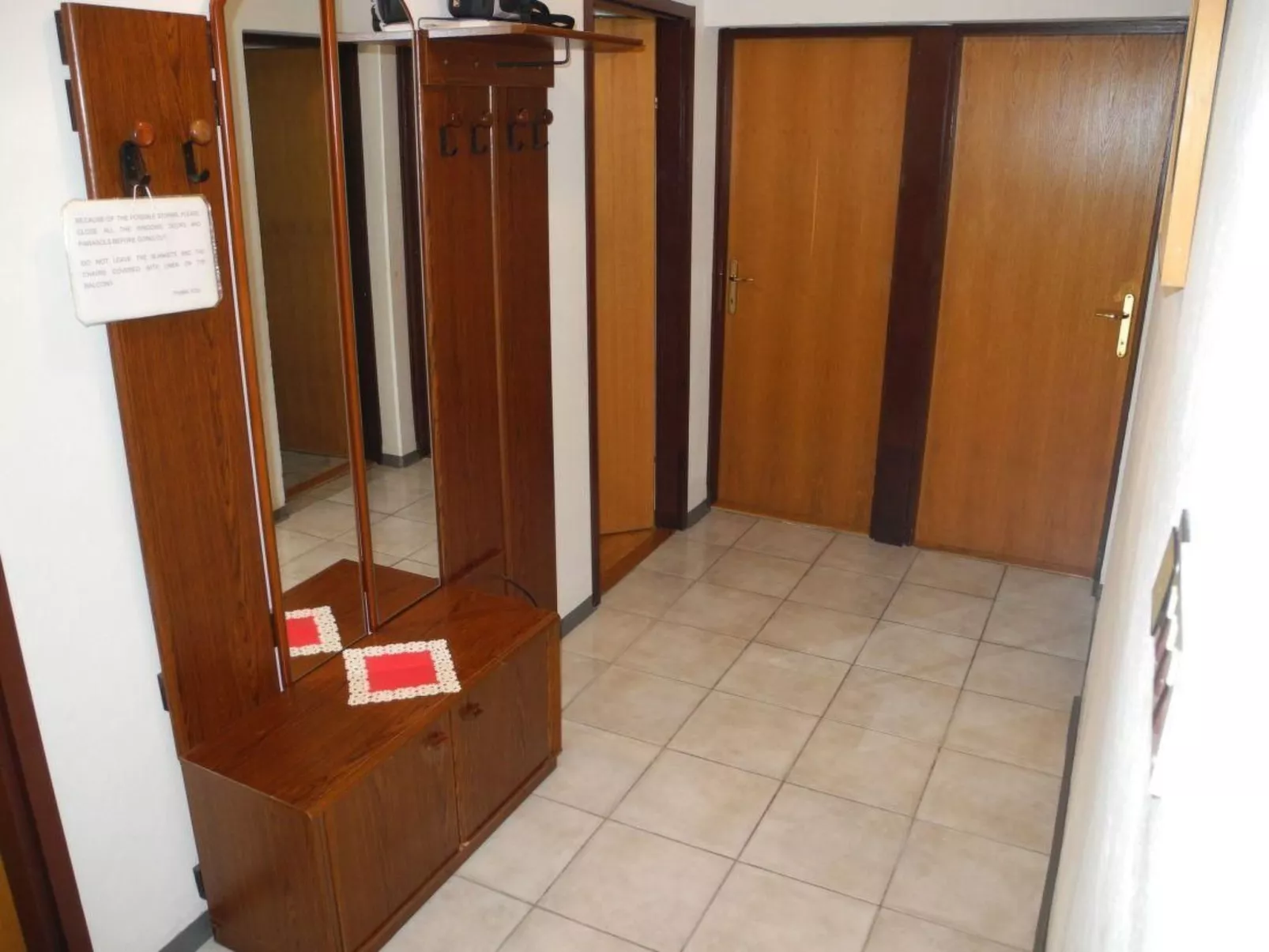 Appartement mit Balkon und Meerblick-Dedans