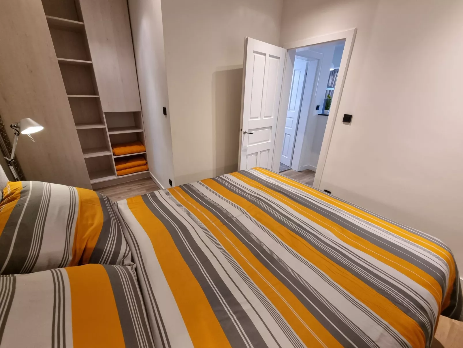 Wohnung für 3 Personen in der Nähe des Stadtzentrums-Dedans