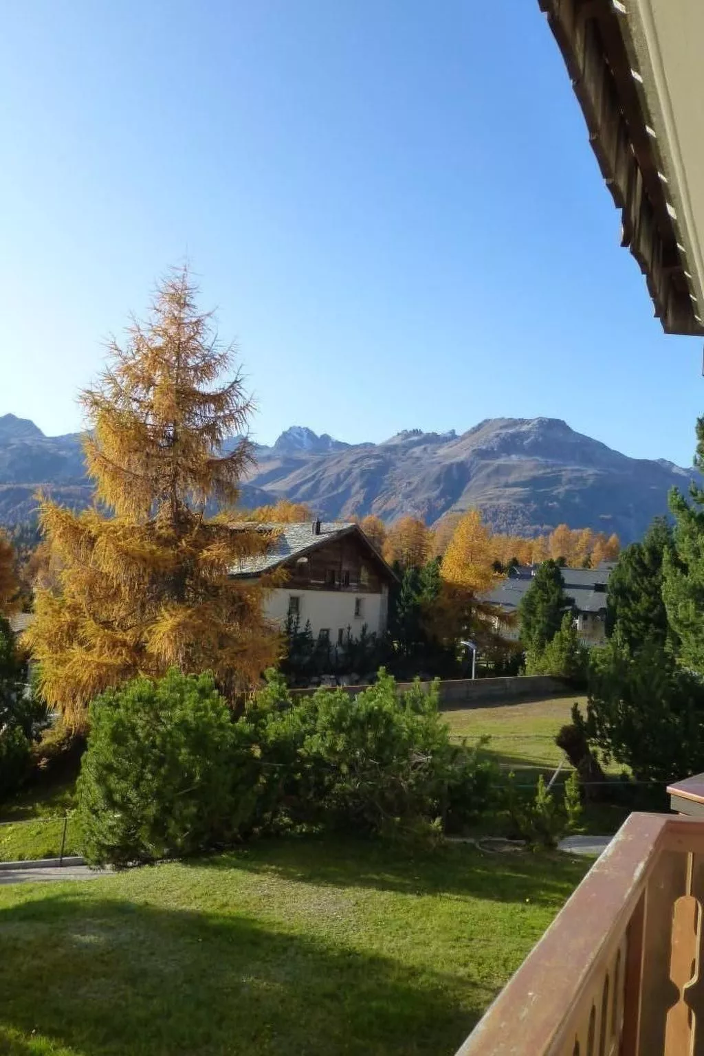 Chesa Azalea 30-Dehors