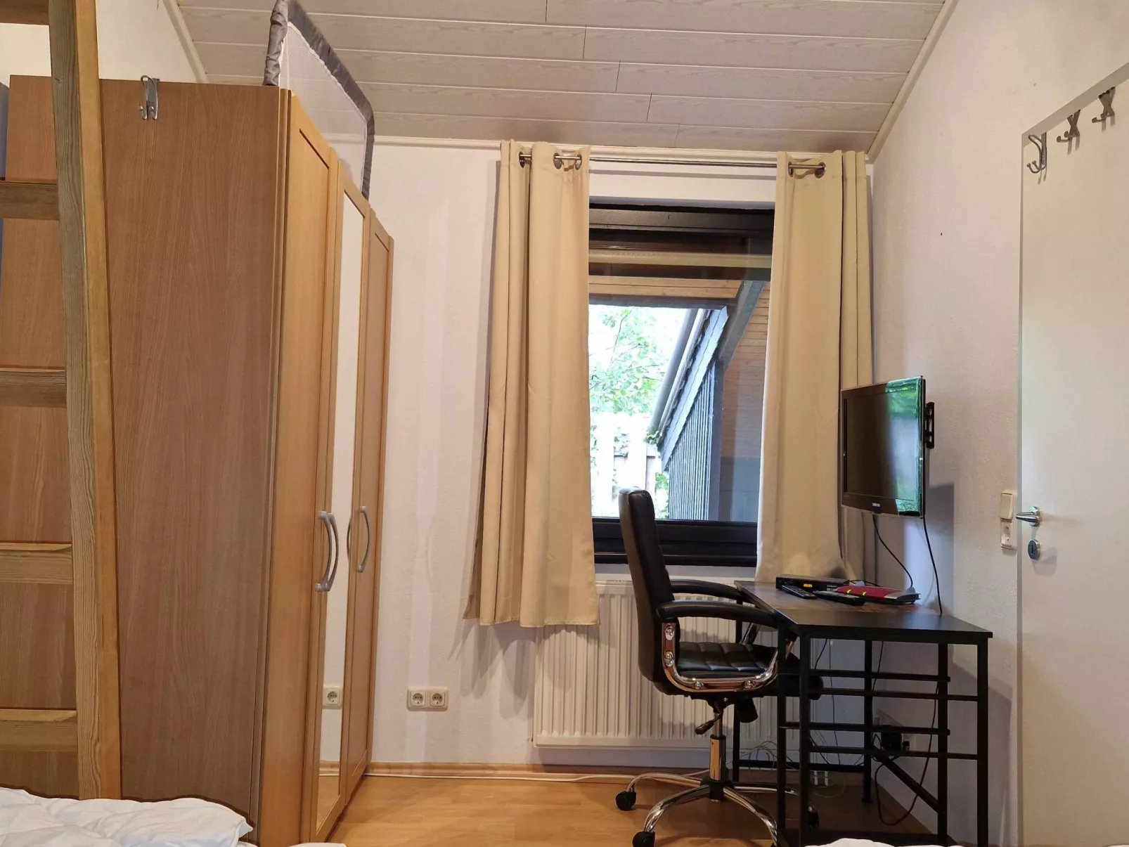 K16 freistehendes Ferienhaus in Eckwarderhörne-Image-tags.info