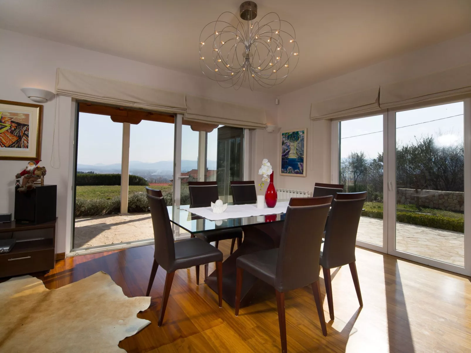 Ferienvilla mit Garten, Grill und Terrasse-Dehors