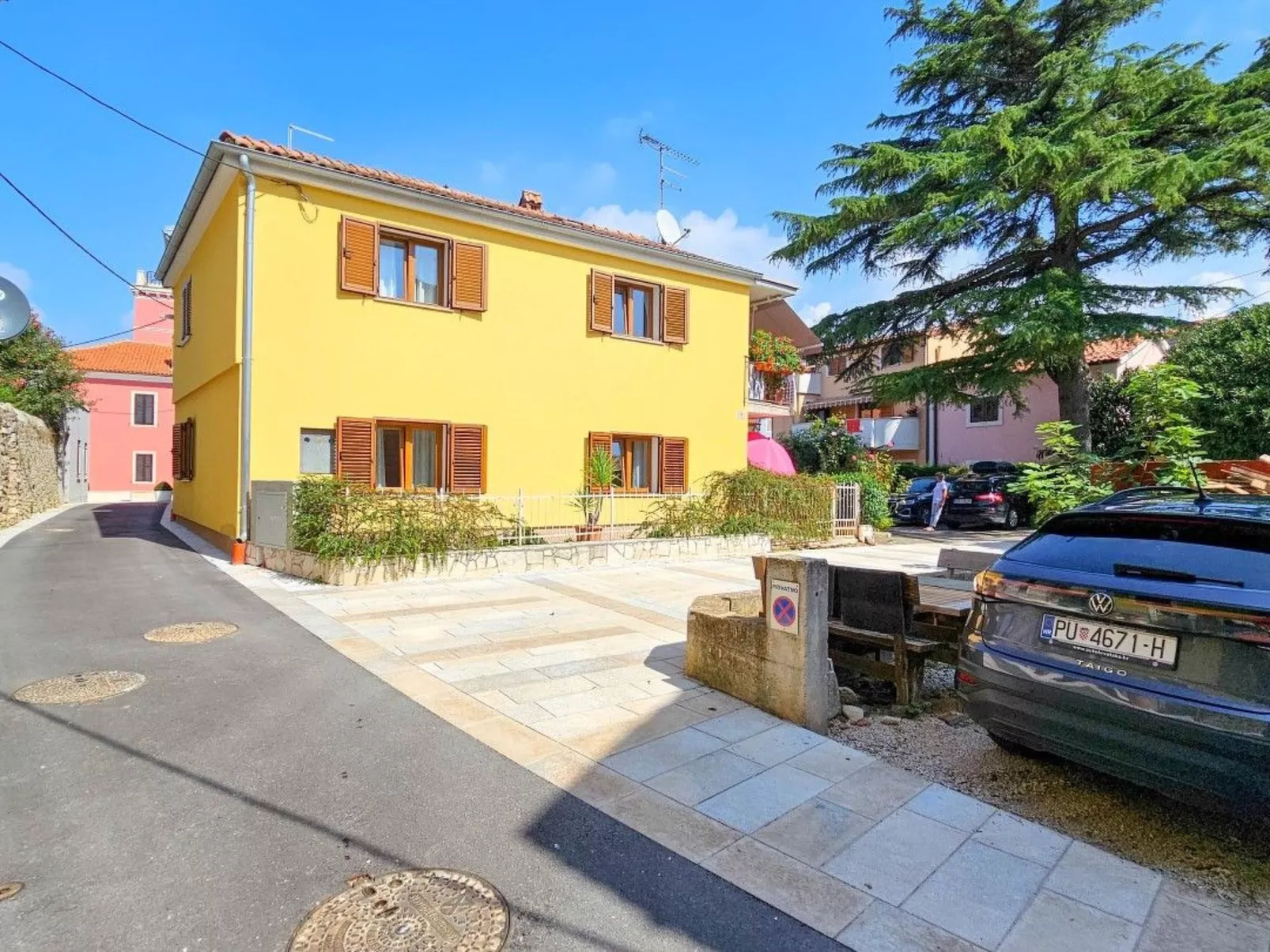 Wohnung in der Altstadt mit Terrasse und Parkplatz-Outside