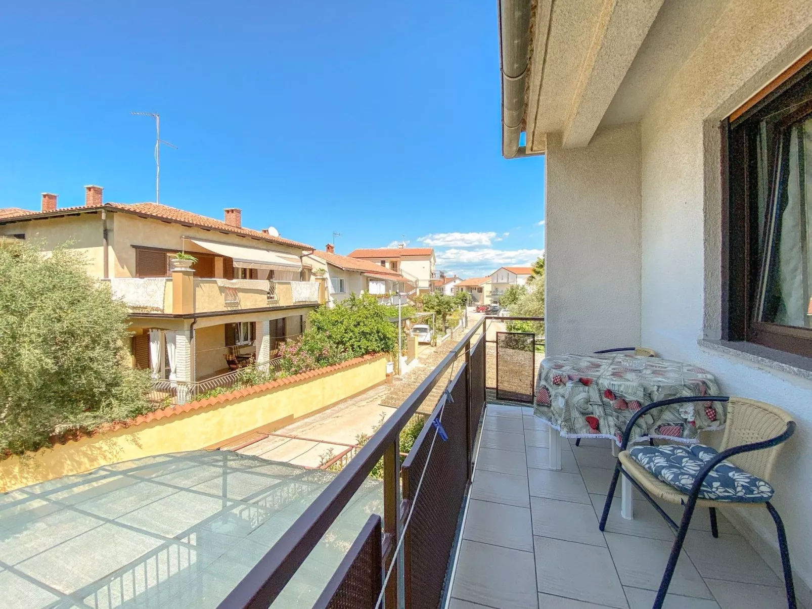 Für 5 Personen ca. 52 m&sup2; in Novigrad, Adriaküste Kroatien (Westküste von I-Outside