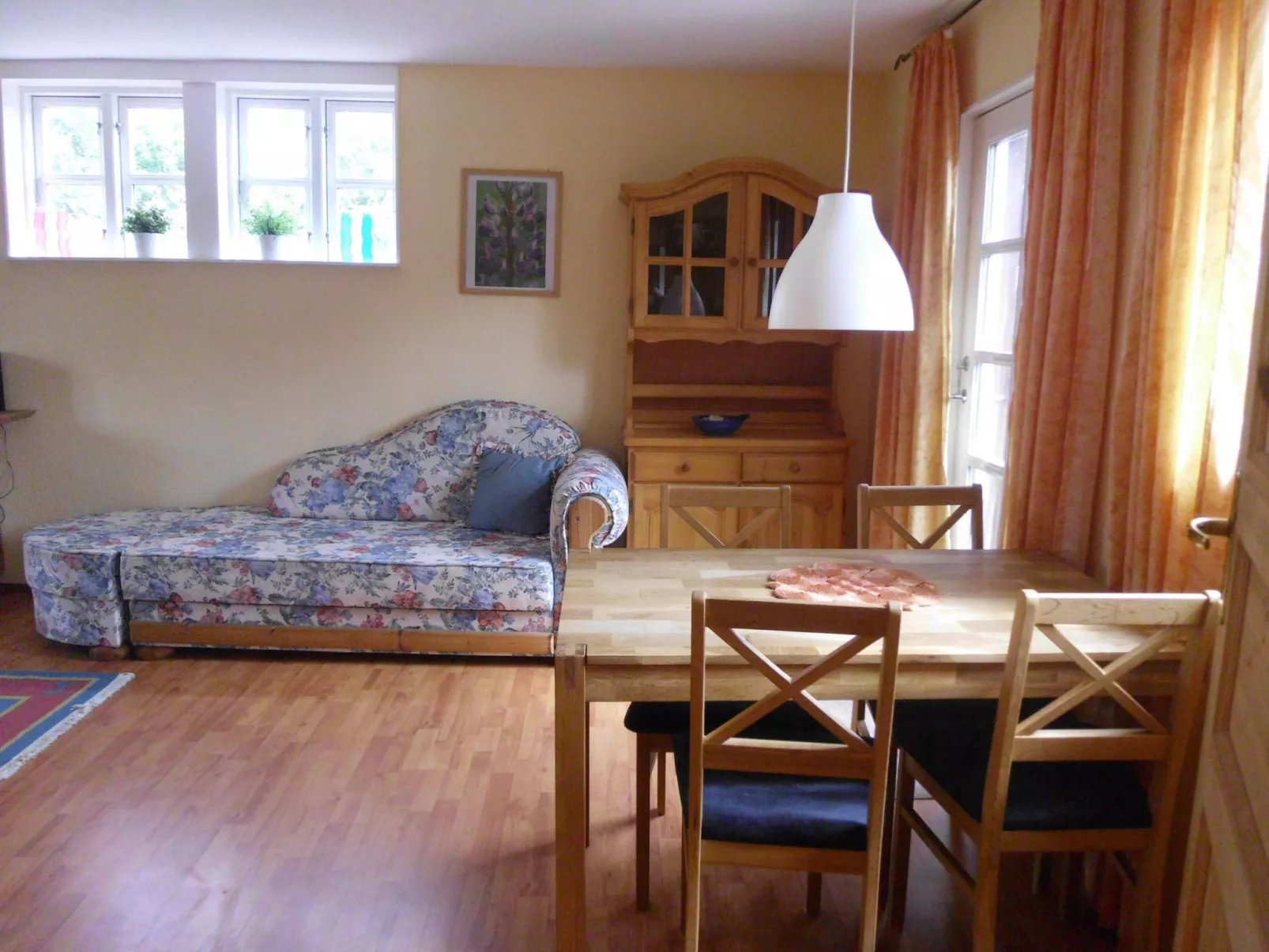 Haus in Zimmert mit Terrasse, Grill und Garten-Image-tags.info