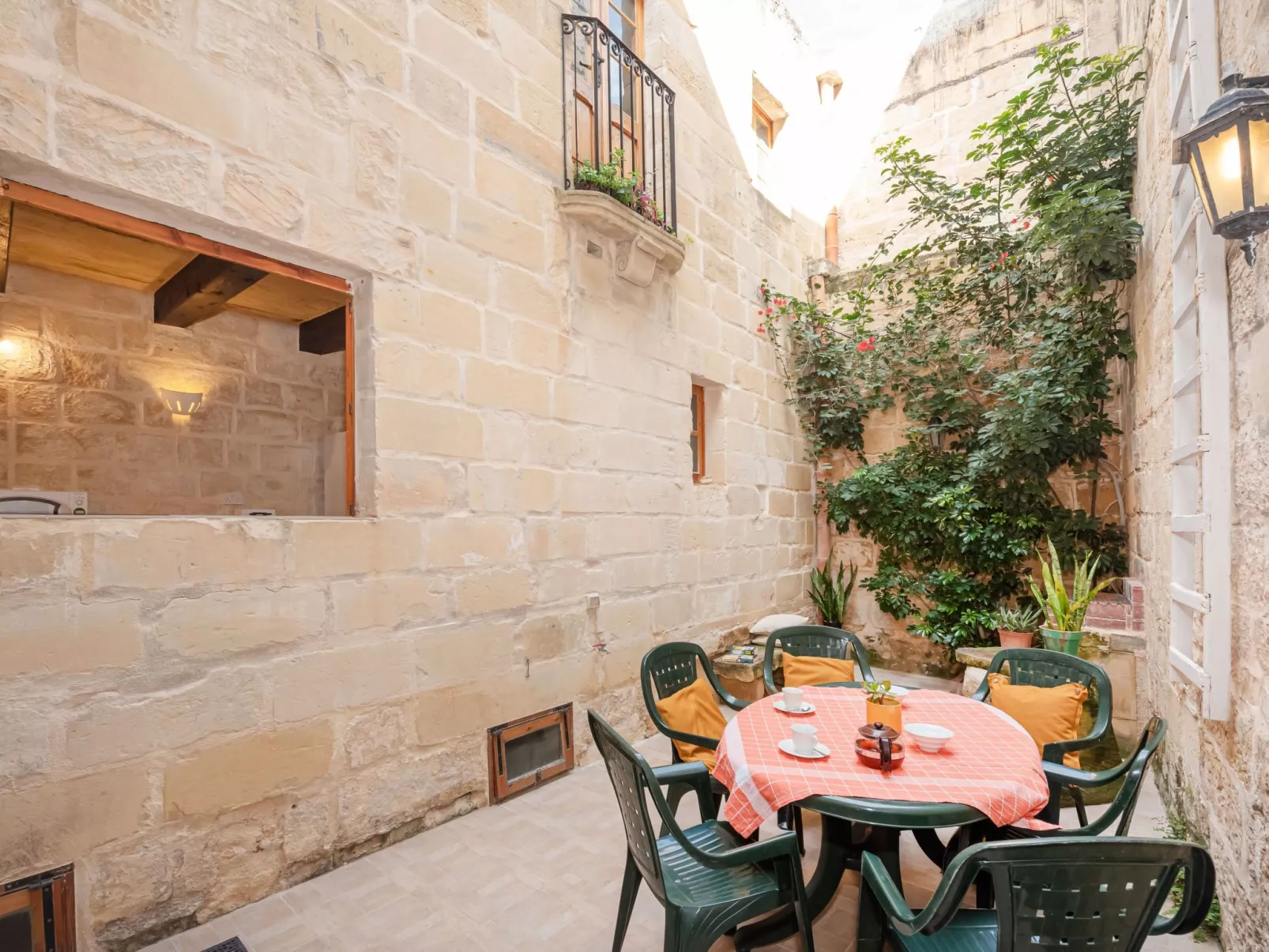 "Casa Melita" in der Nähe des mittelalterlichen Mdina-Outside