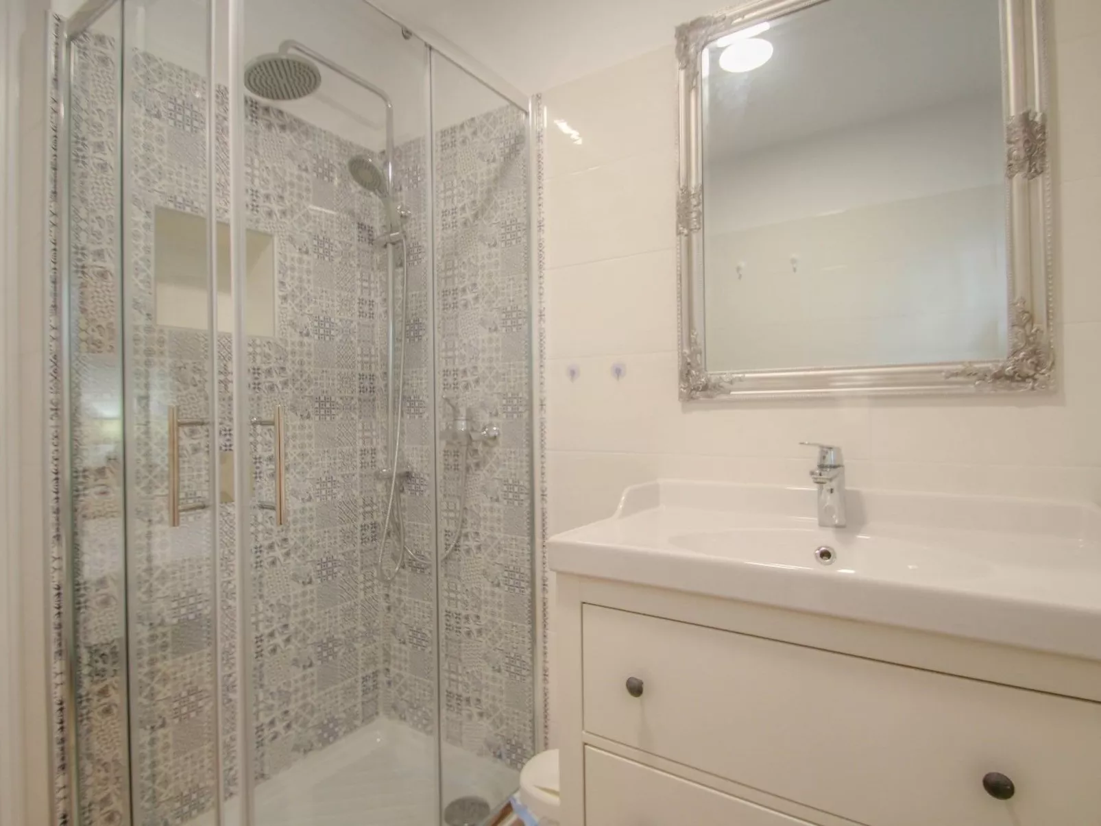 Studio-App mit Terrasse für 2 Personen-Drinnen