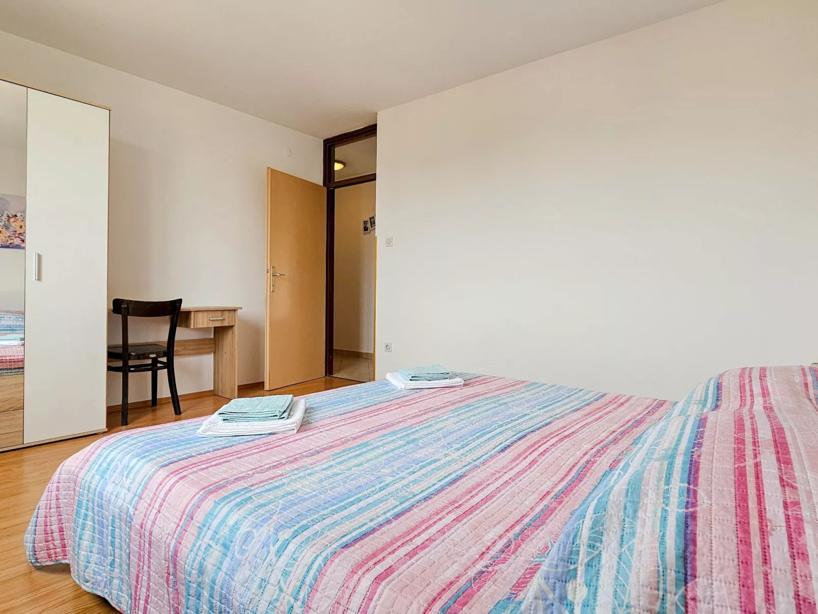 "Olga" mit Balkon-Drinnen