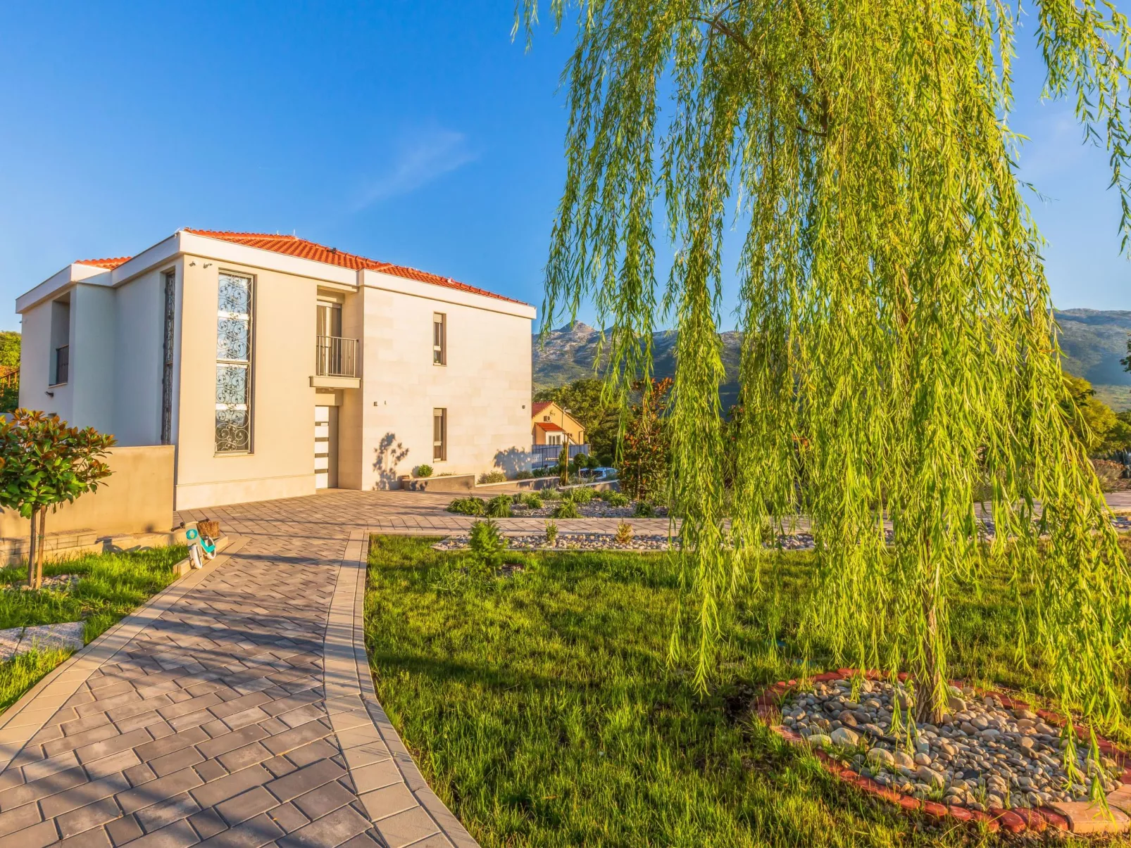 In Dugopolje mit Privatem Pool-Outside