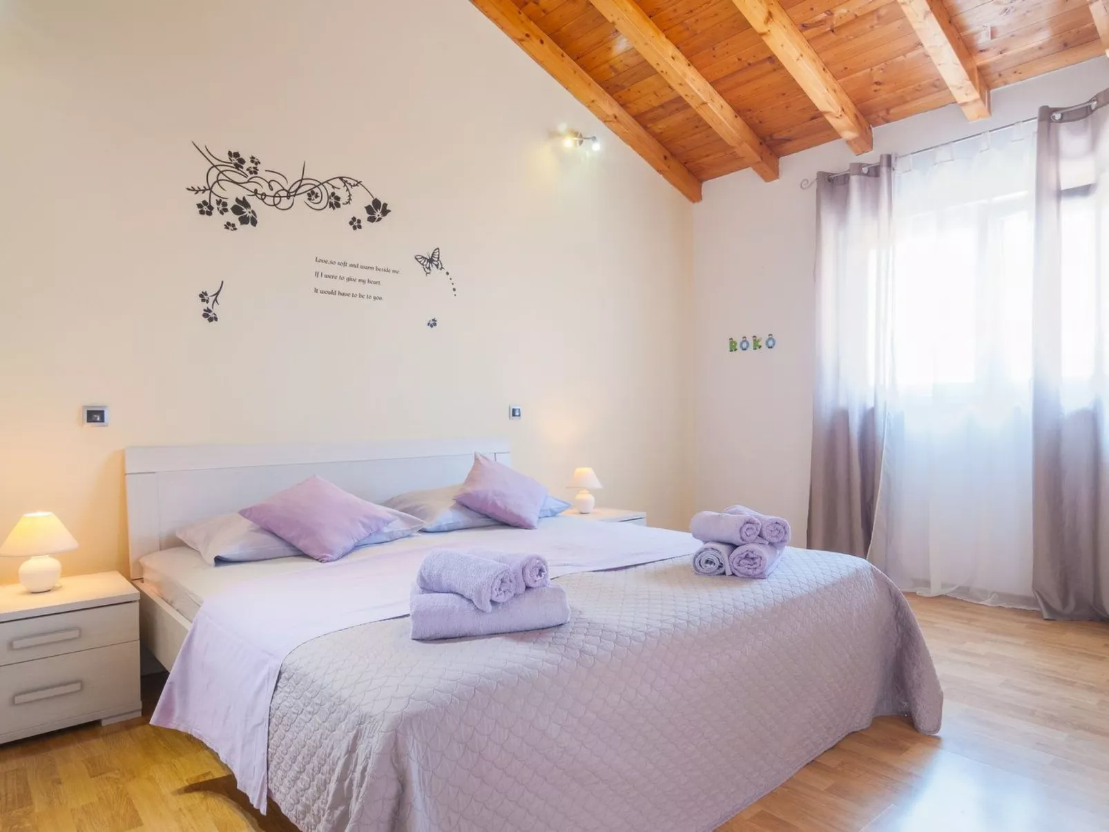 Villa "Roko" mit Whirlpool-Drinnen